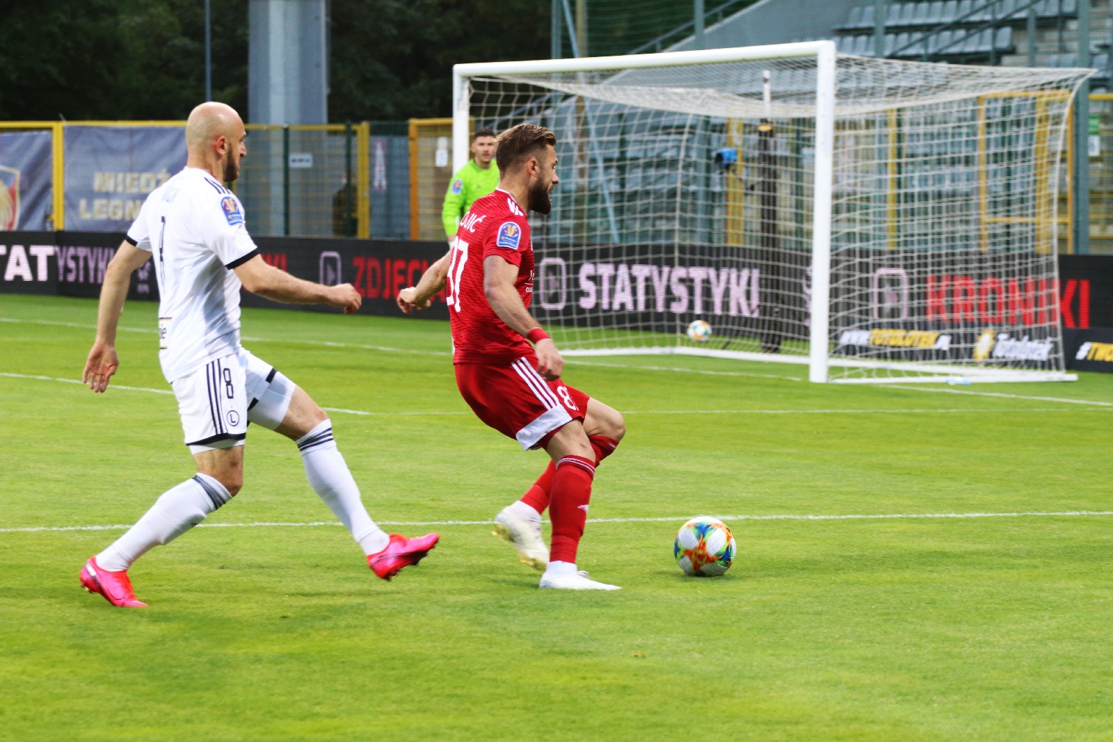 Miedź za burtą Pucharu Polski. Legia Warszawa gra dalej