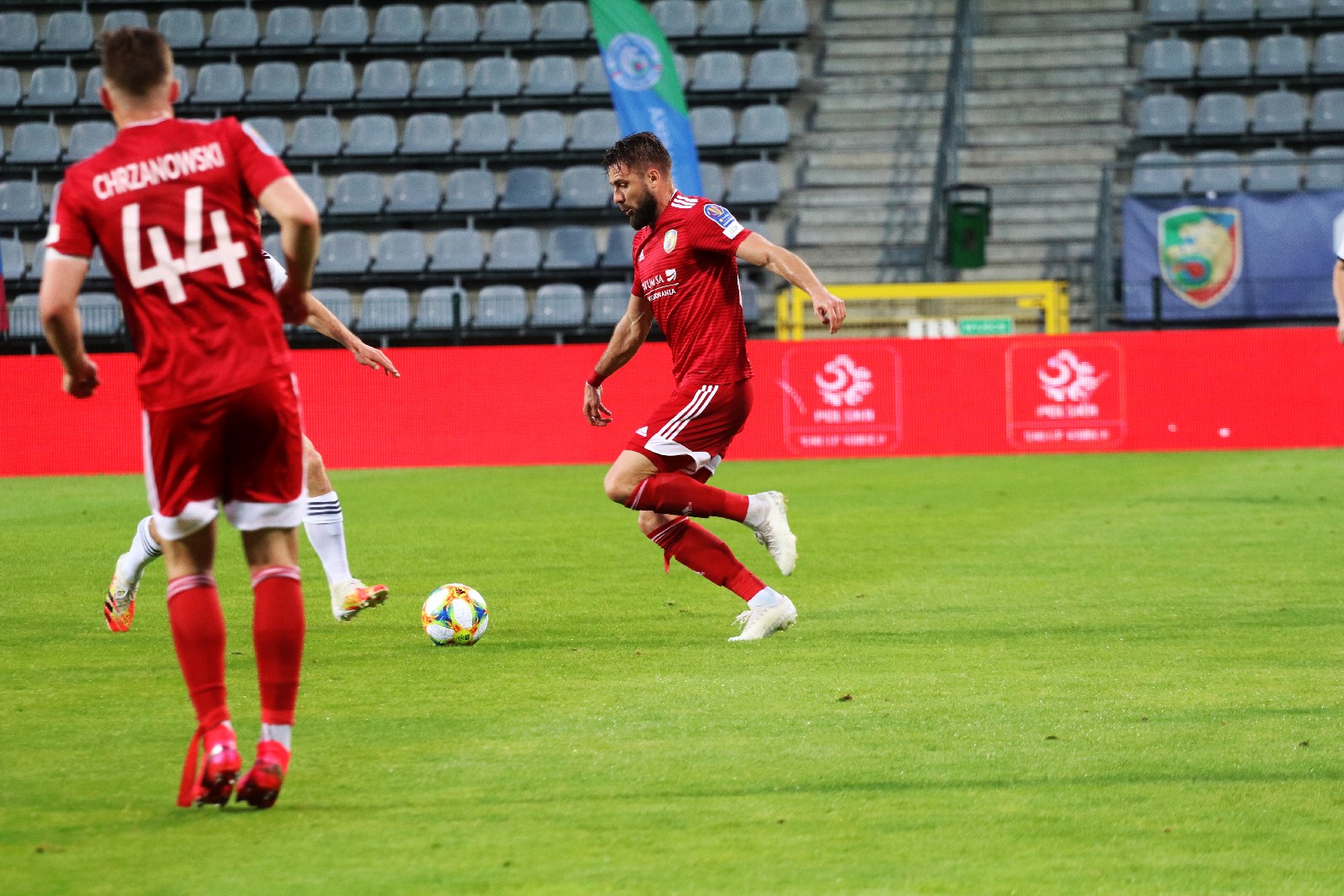 Miedź za burtą Pucharu Polski. Legia Warszawa gra dalej