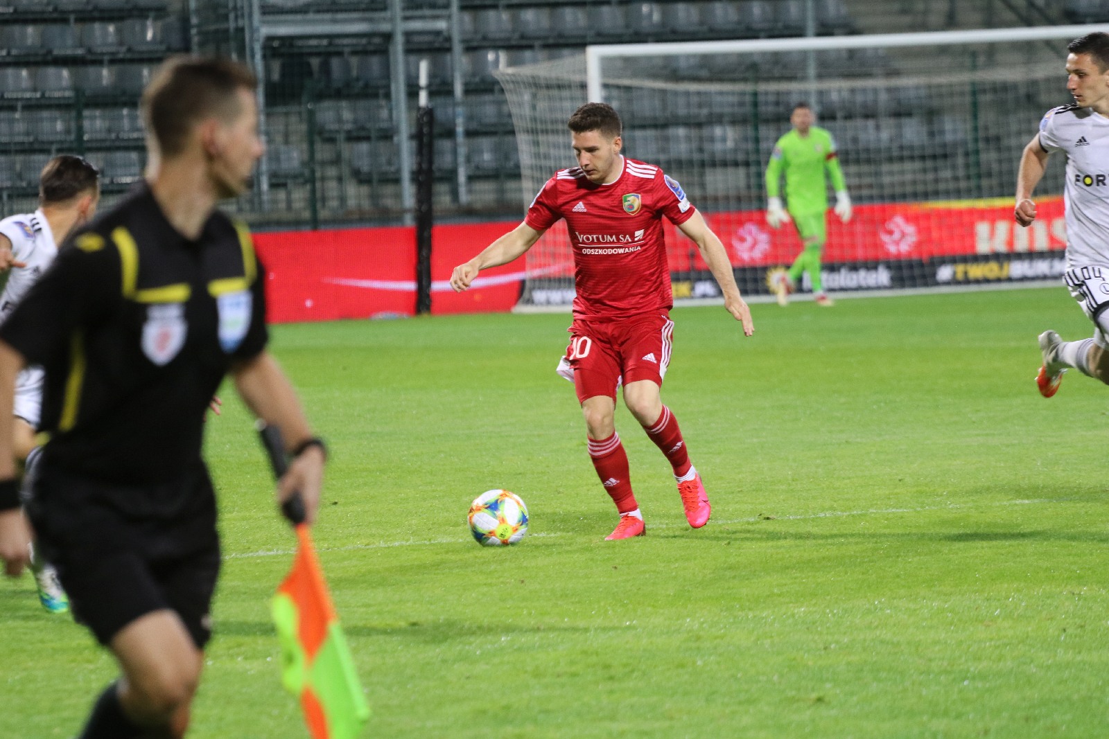 Miedź za burtą Pucharu Polski. Legia Warszawa gra dalej