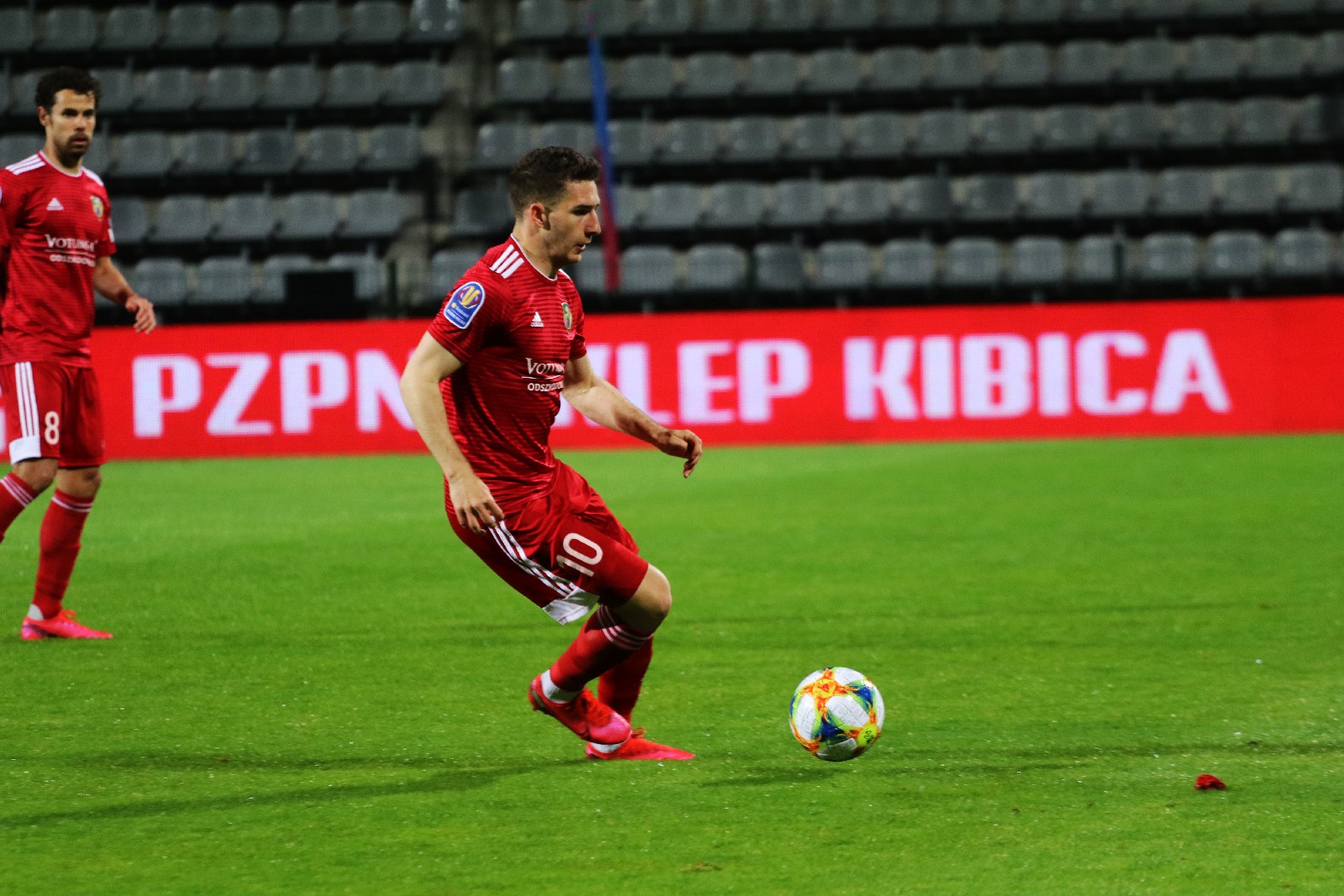 Miedź za burtą Pucharu Polski. Legia Warszawa gra dalej