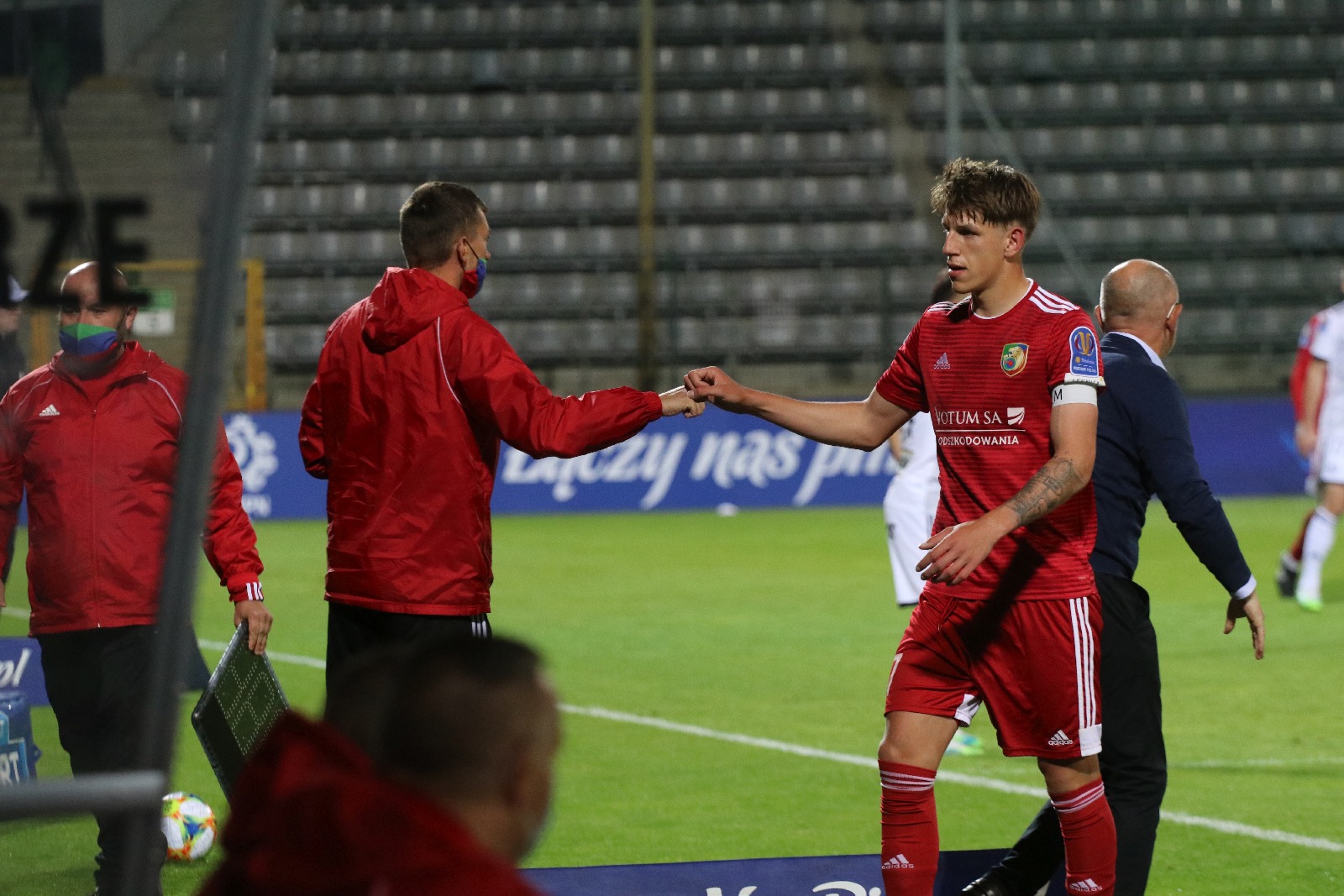 Miedź za burtą Pucharu Polski. Legia Warszawa gra dalej