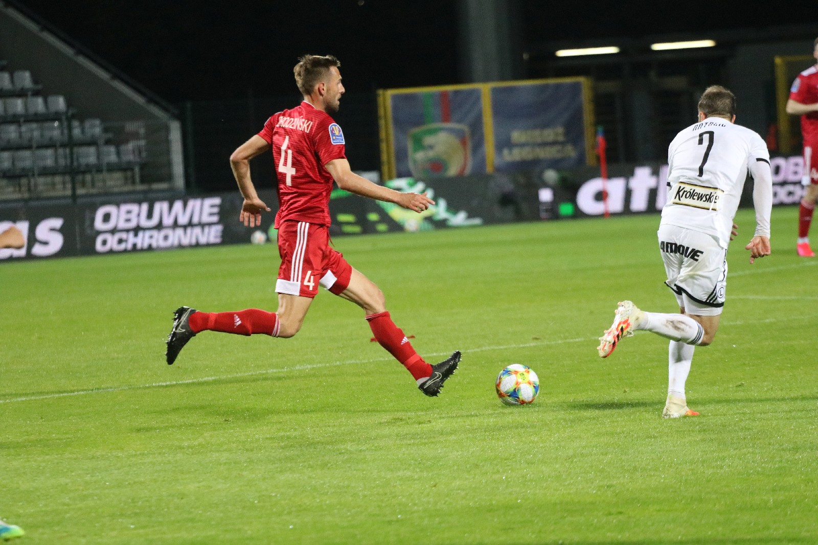 Miedź za burtą Pucharu Polski. Legia Warszawa gra dalej