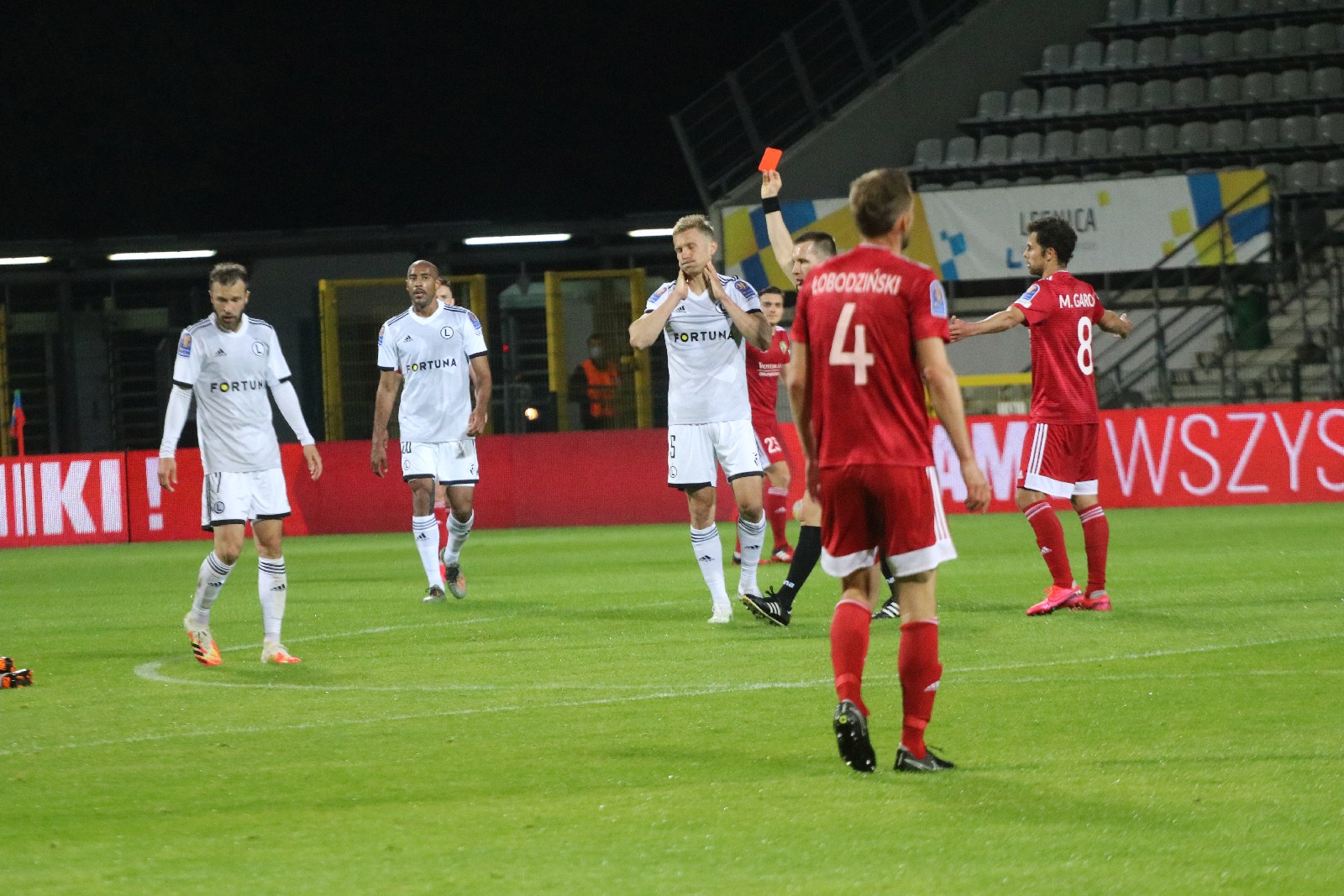 Miedź za burtą Pucharu Polski. Legia Warszawa gra dalej