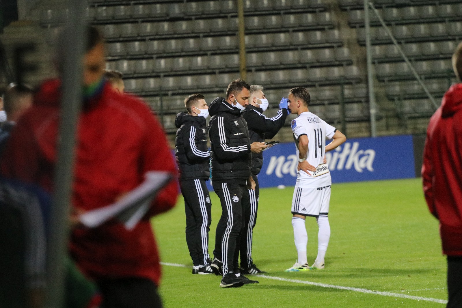 Miedź za burtą Pucharu Polski. Legia Warszawa gra dalej