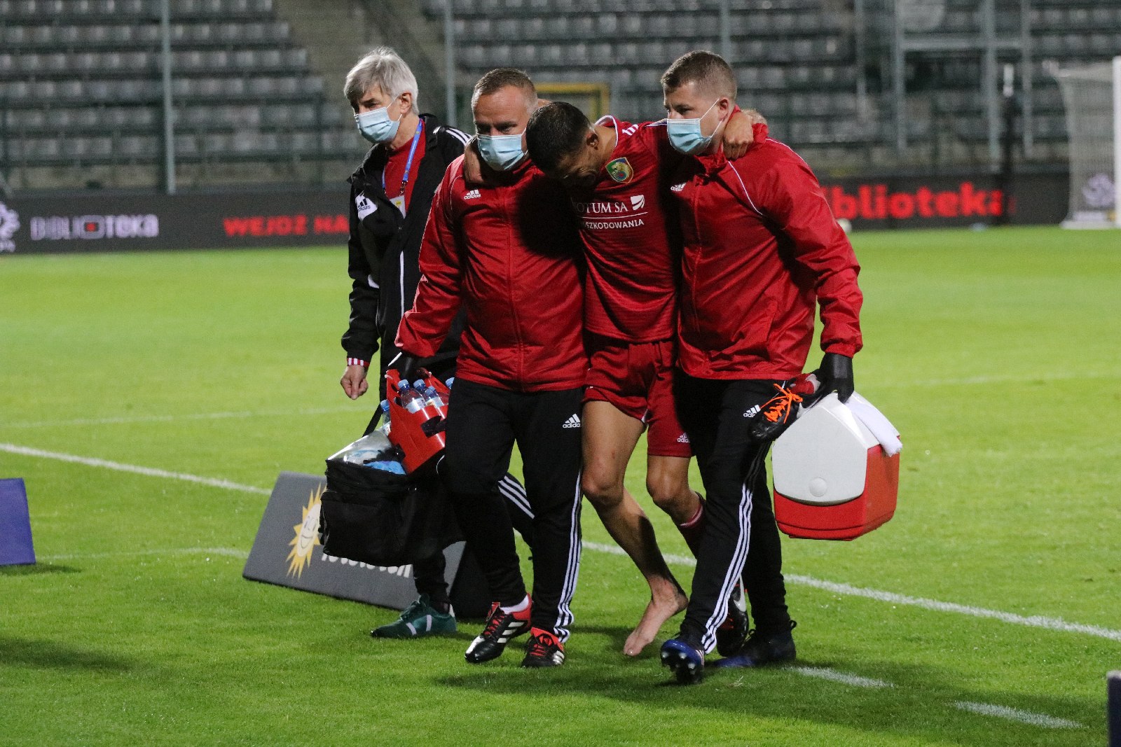 Miedź za burtą Pucharu Polski. Legia Warszawa gra dalej