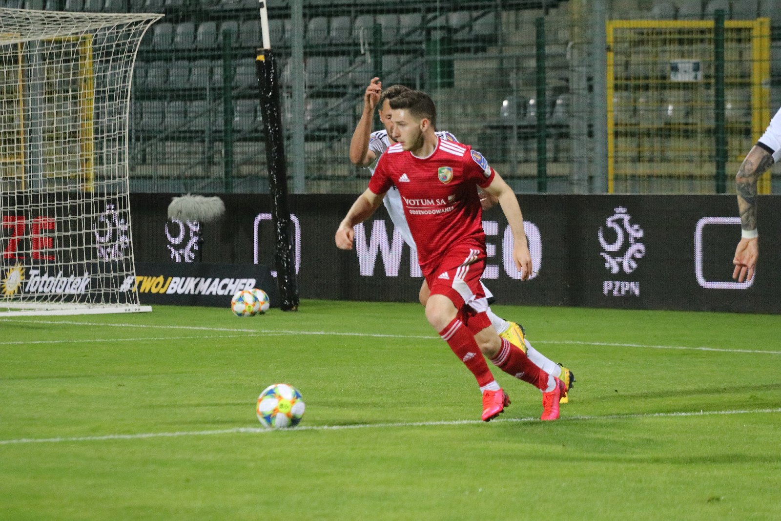 Miedź za burtą Pucharu Polski. Legia Warszawa gra dalej