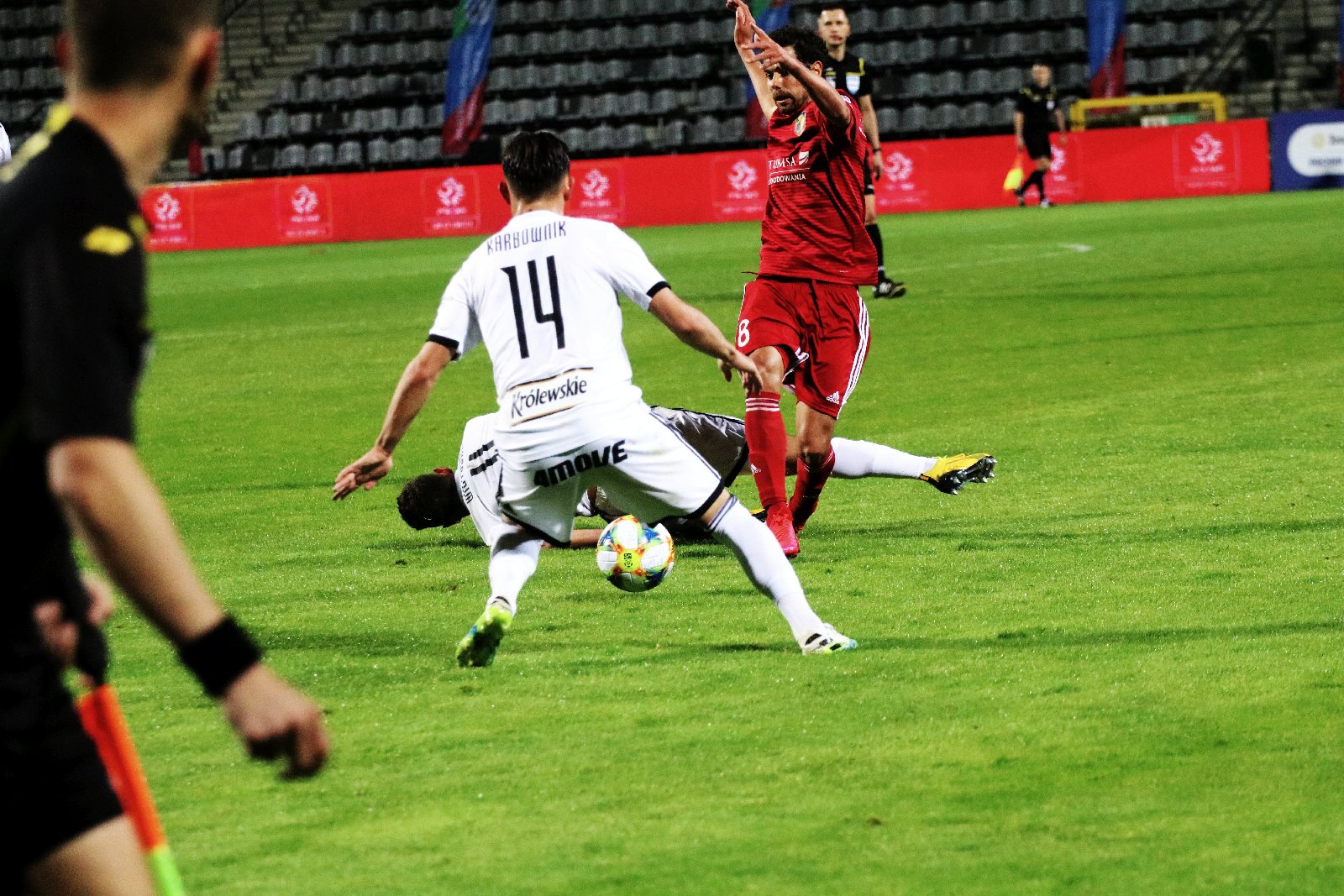 Miedź za burtą Pucharu Polski. Legia Warszawa gra dalej