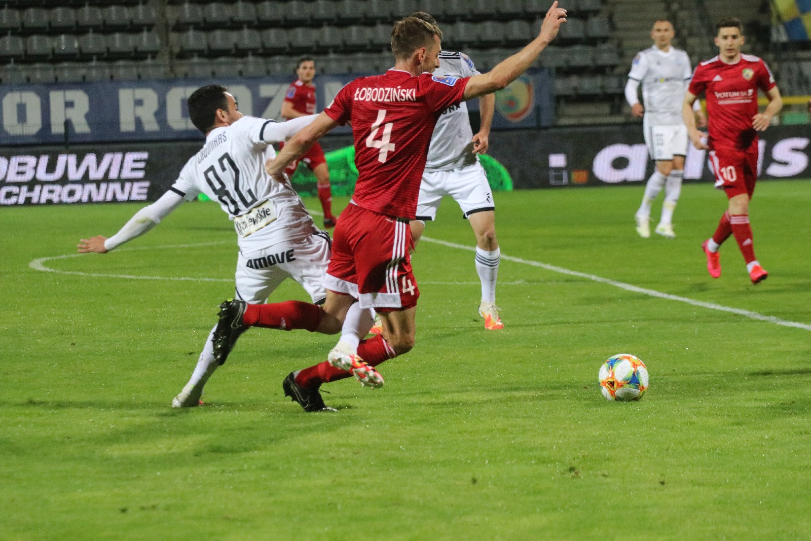 Miedź za burtą Pucharu Polski. Legia Warszawa gra dalej