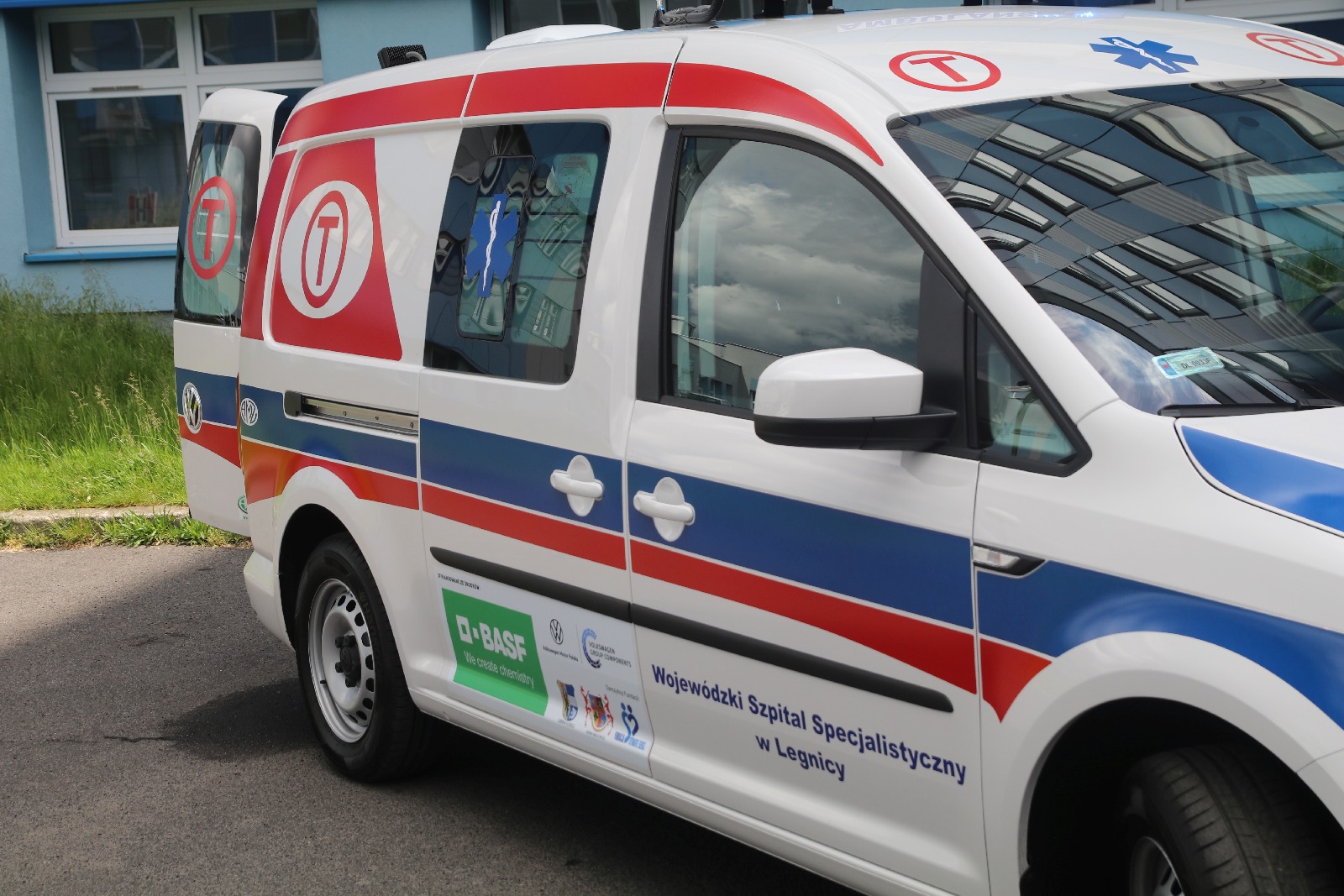Szpital ma nową karetkę dzięki wsparciu darczyńców