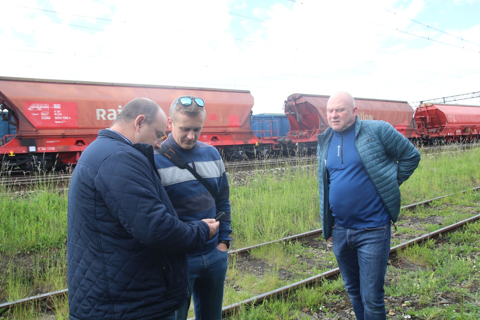 Parowóz Tkt48-58 przyjechał do Legnicy. Stanie koło dworca