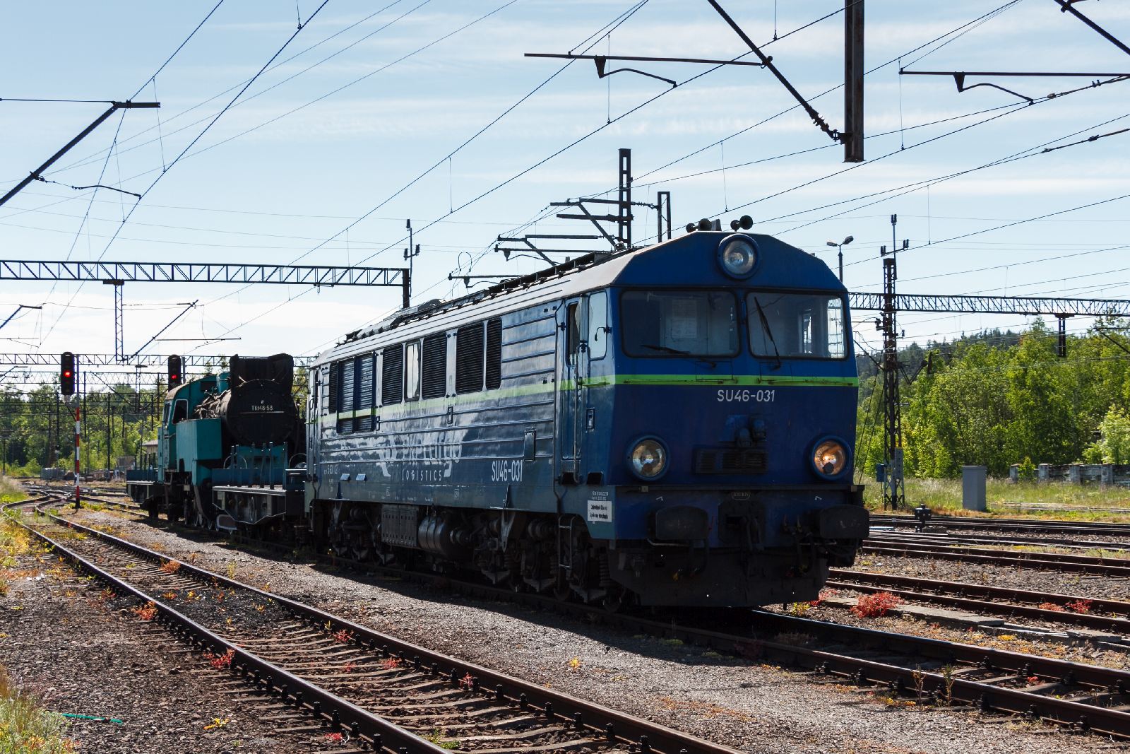 Transport parowozu Tkt48-58 z Jeleniej Góry do Legnicy