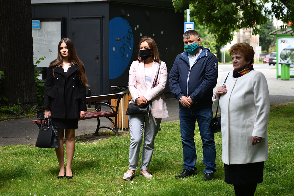 PSL obchodzi Święto Ludowe. Znicze i kwiaty pod pomnikiem Witosa