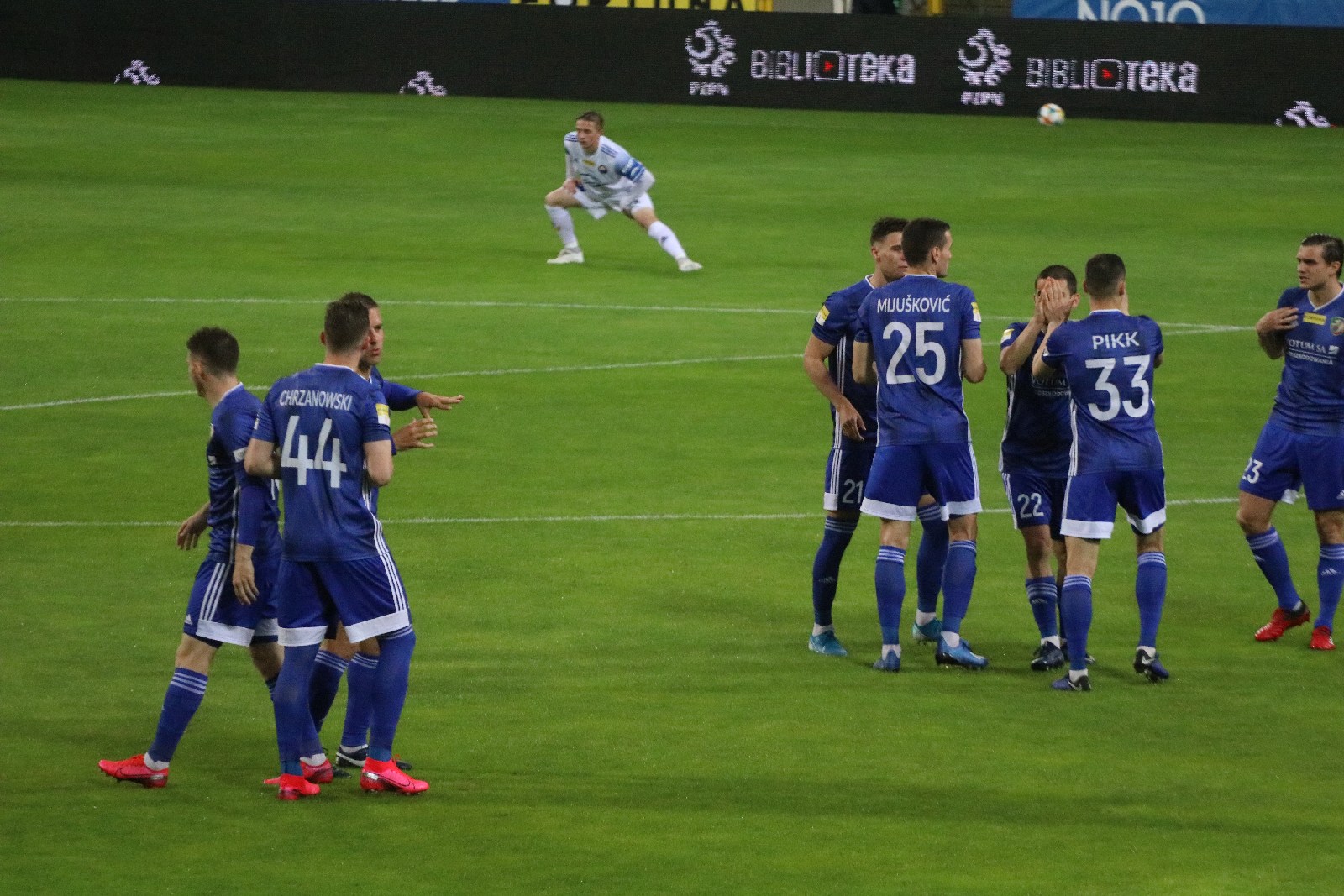 Miedź Legnica przegrała ze Stalą Mielec 1:2