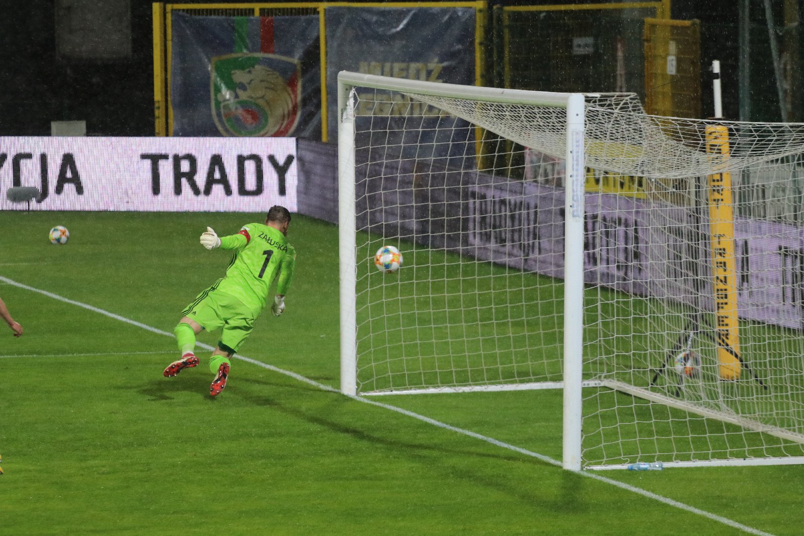 Miedź Legnica przegrała ze Stalą Mielec 1:2