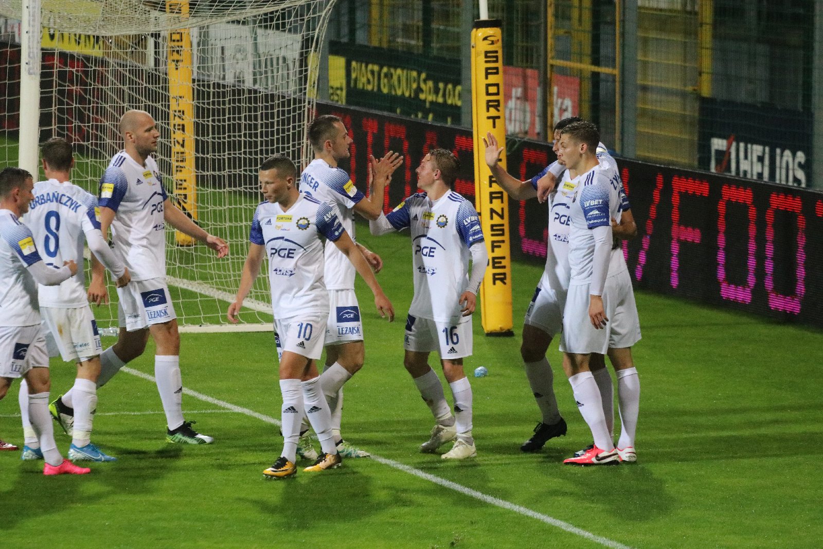 Miedź Legnica przegrała ze Stalą Mielec 1:2