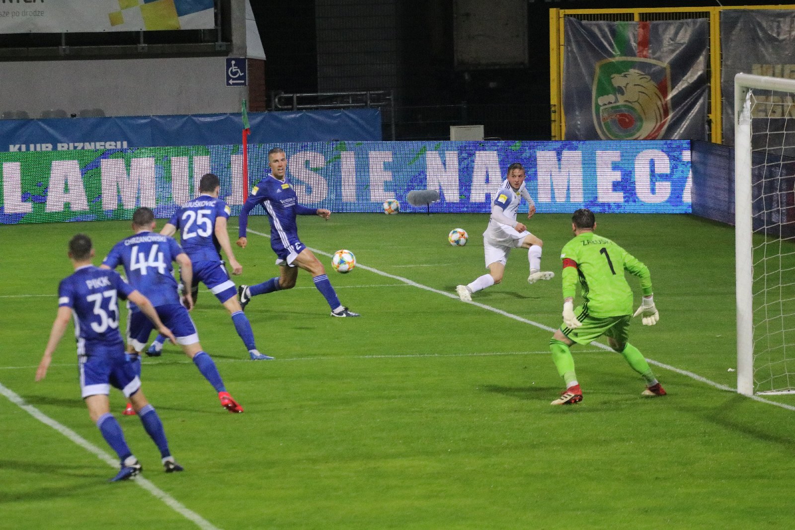 Miedź Legnica przegrała ze Stalą Mielec 1:2