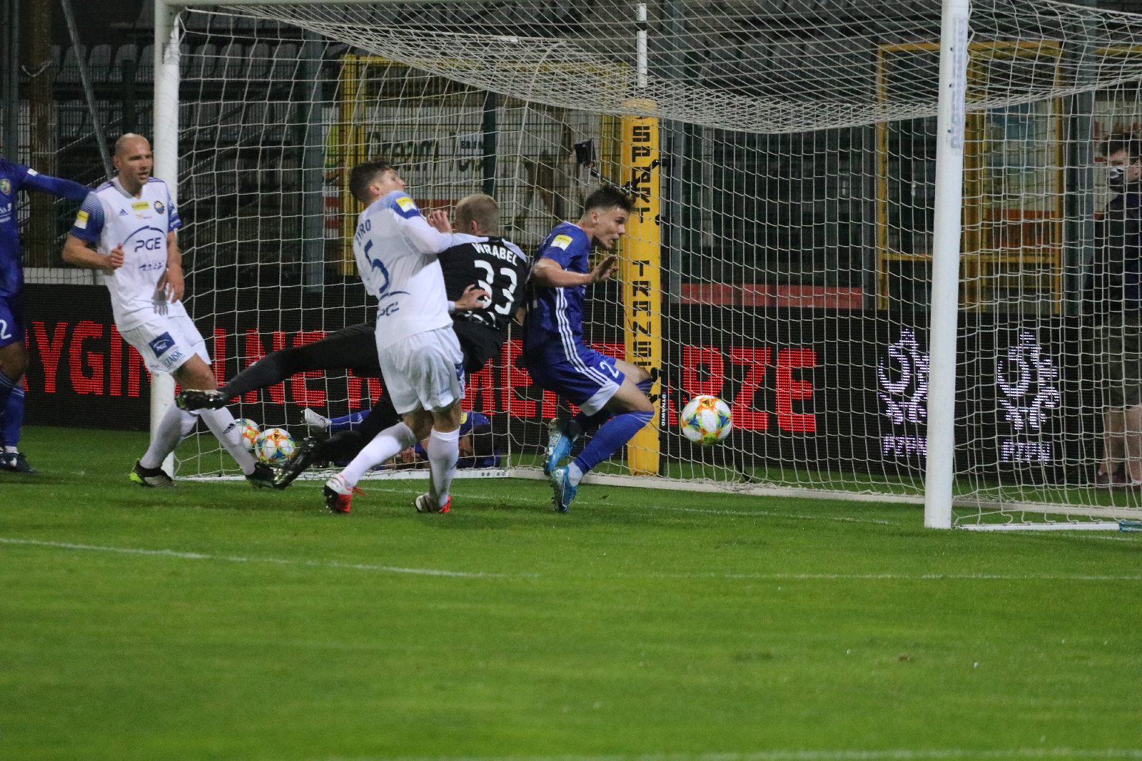 Miedź Legnica przegrała ze Stalą Mielec 1:2