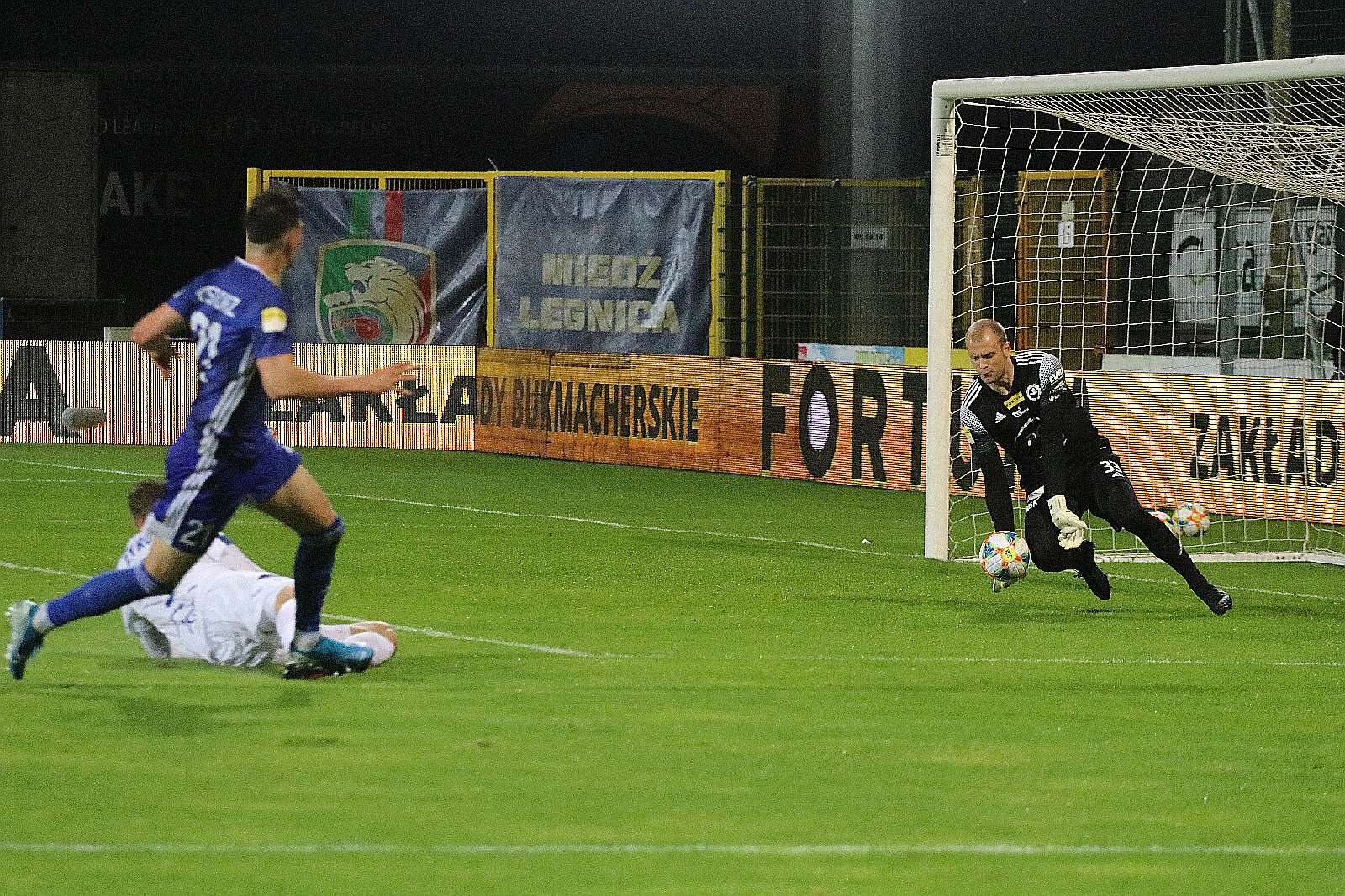 Miedź Legnica przegrała ze Stalą Mielec 1:2