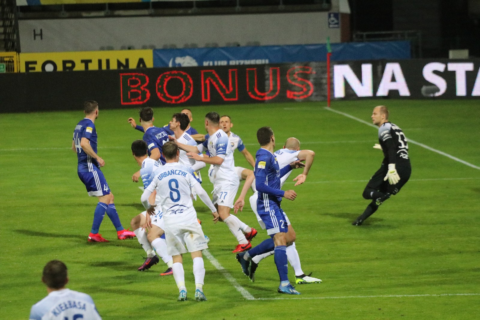 Miedź Legnica przegrała ze Stalą Mielec 1:2