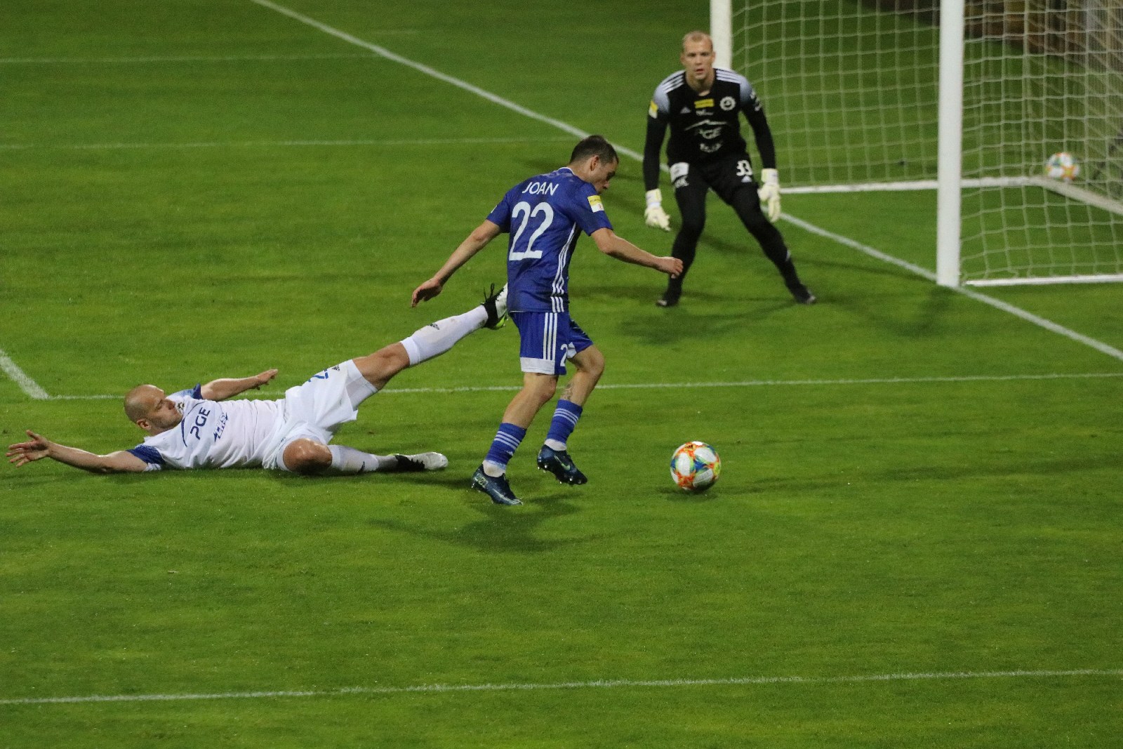 Miedź Legnica przegrała ze Stalą Mielec 1:2