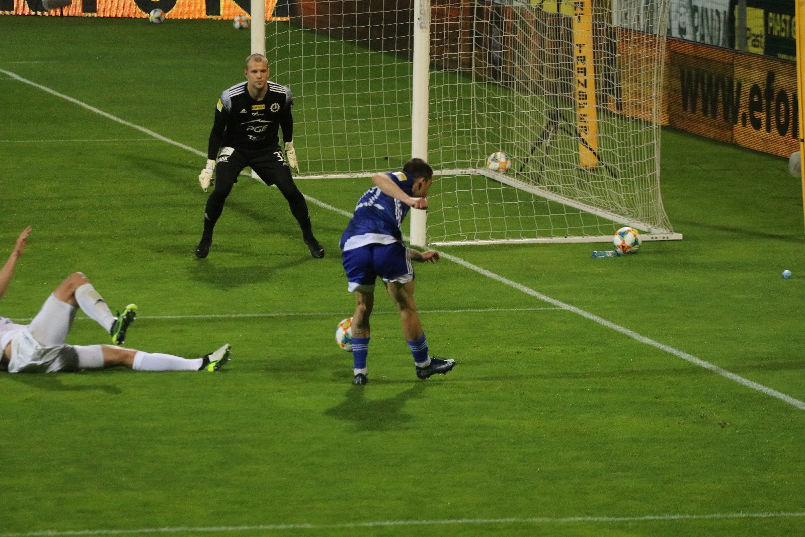 Miedź Legnica przegrała ze Stalą Mielec 1:2