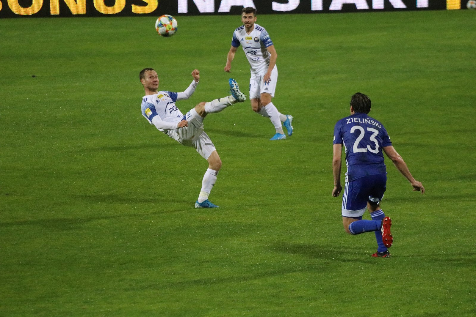 Miedź Legnica przegrała ze Stalą Mielec 1:2
