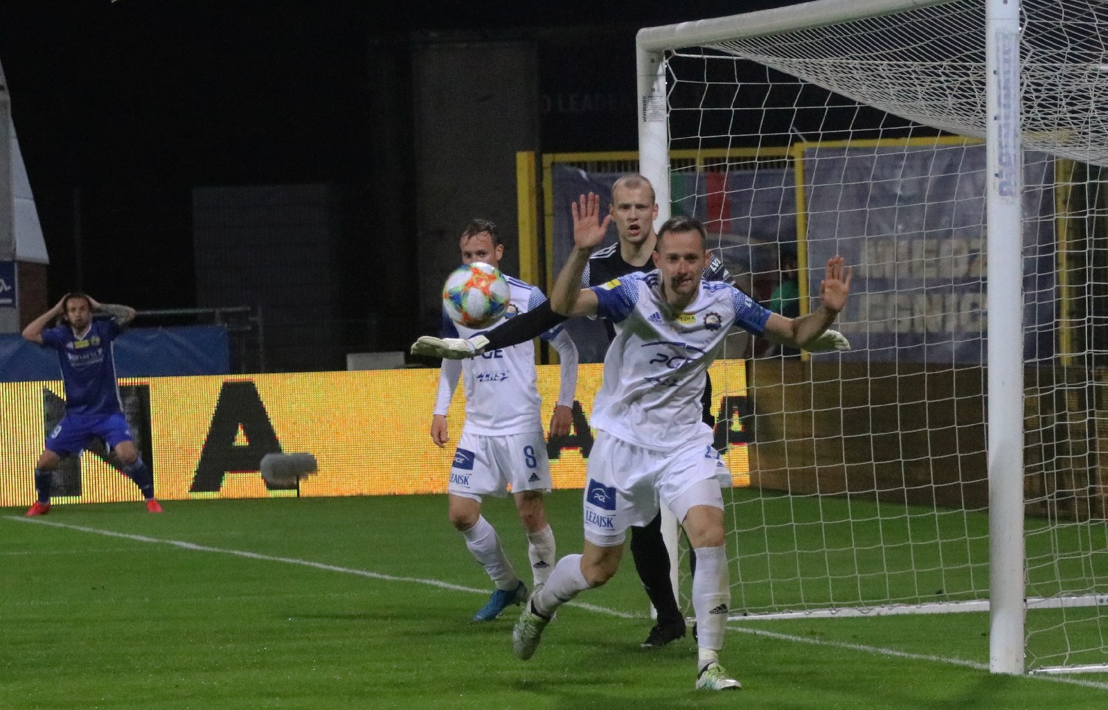 Miedź Legnica przegrała ze Stalą Mielec 1:2
