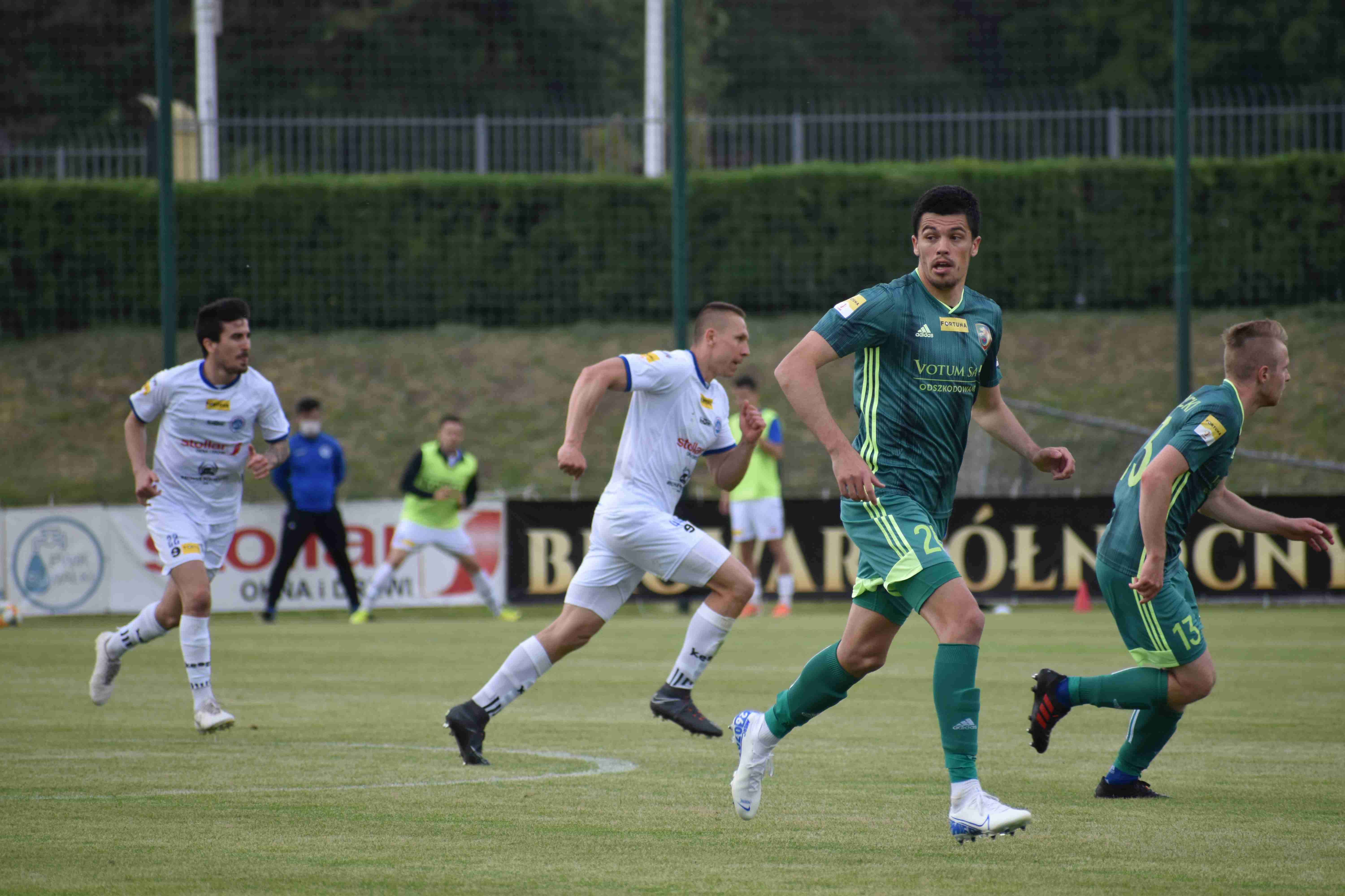 Miedź Legnica szczęśliwie remisuje z Wigrami Suwałki