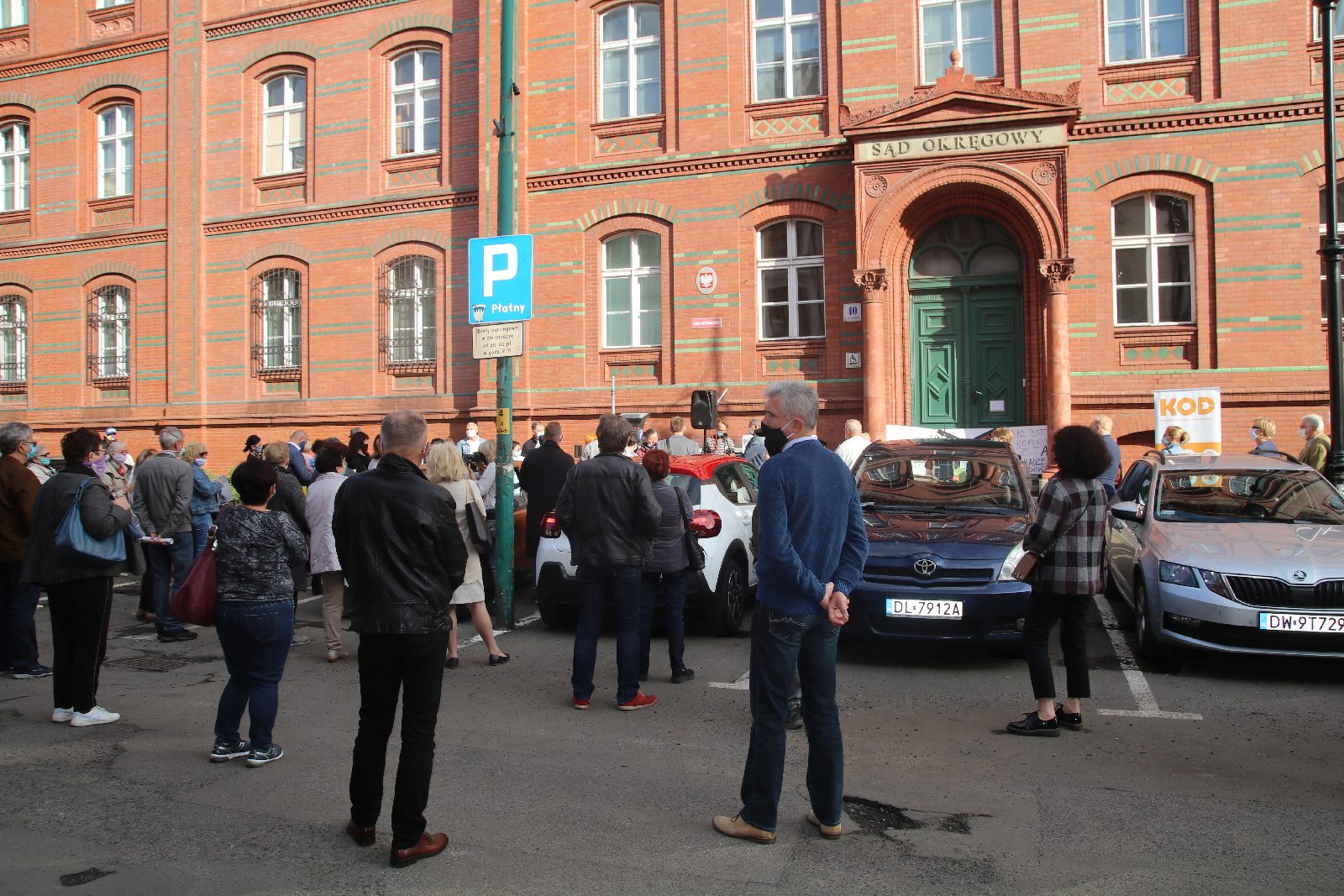 Przed Sądem Okręgowym manifestowali w obronie sędziego