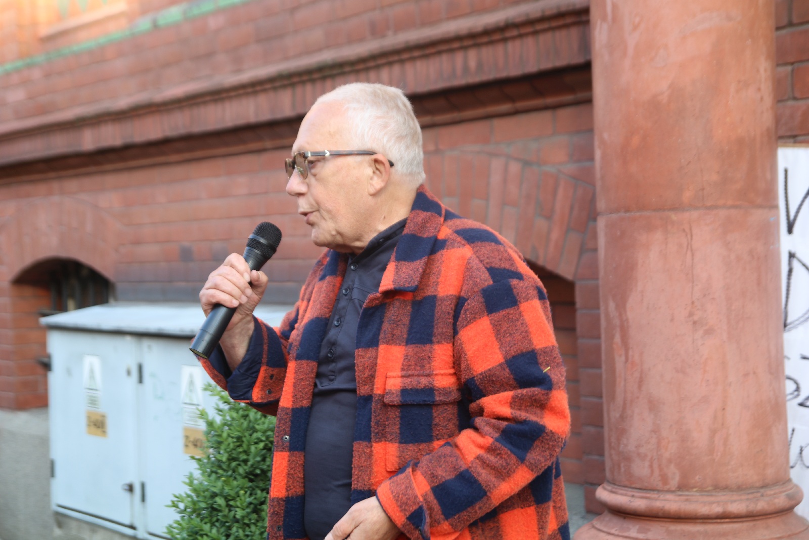 Przed Sądem Okręgowym manifestowali w obronie sędziego
