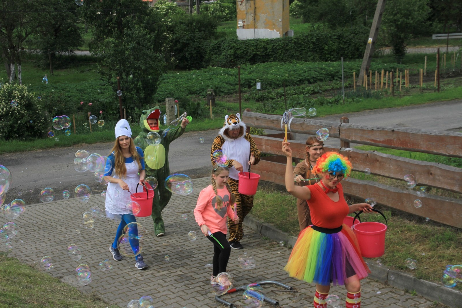 Bajkowa Parada na Dzień Dziecka w Lubieniu i Ogonowicach