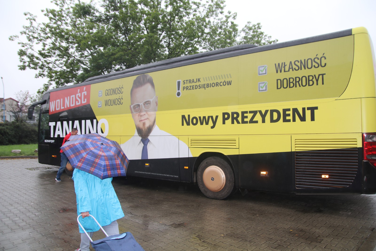 Paweł Tanajno zjadł obiad poszedł na targowisko i odjechał