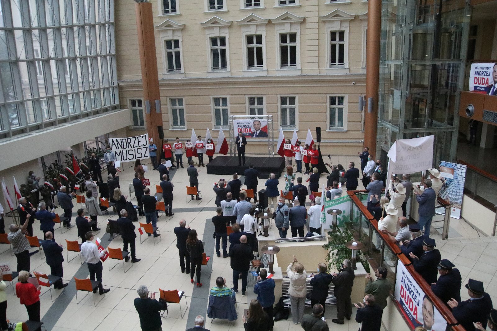 Premier Mateusz Morawiecki z krótką wizytą w Legnicy