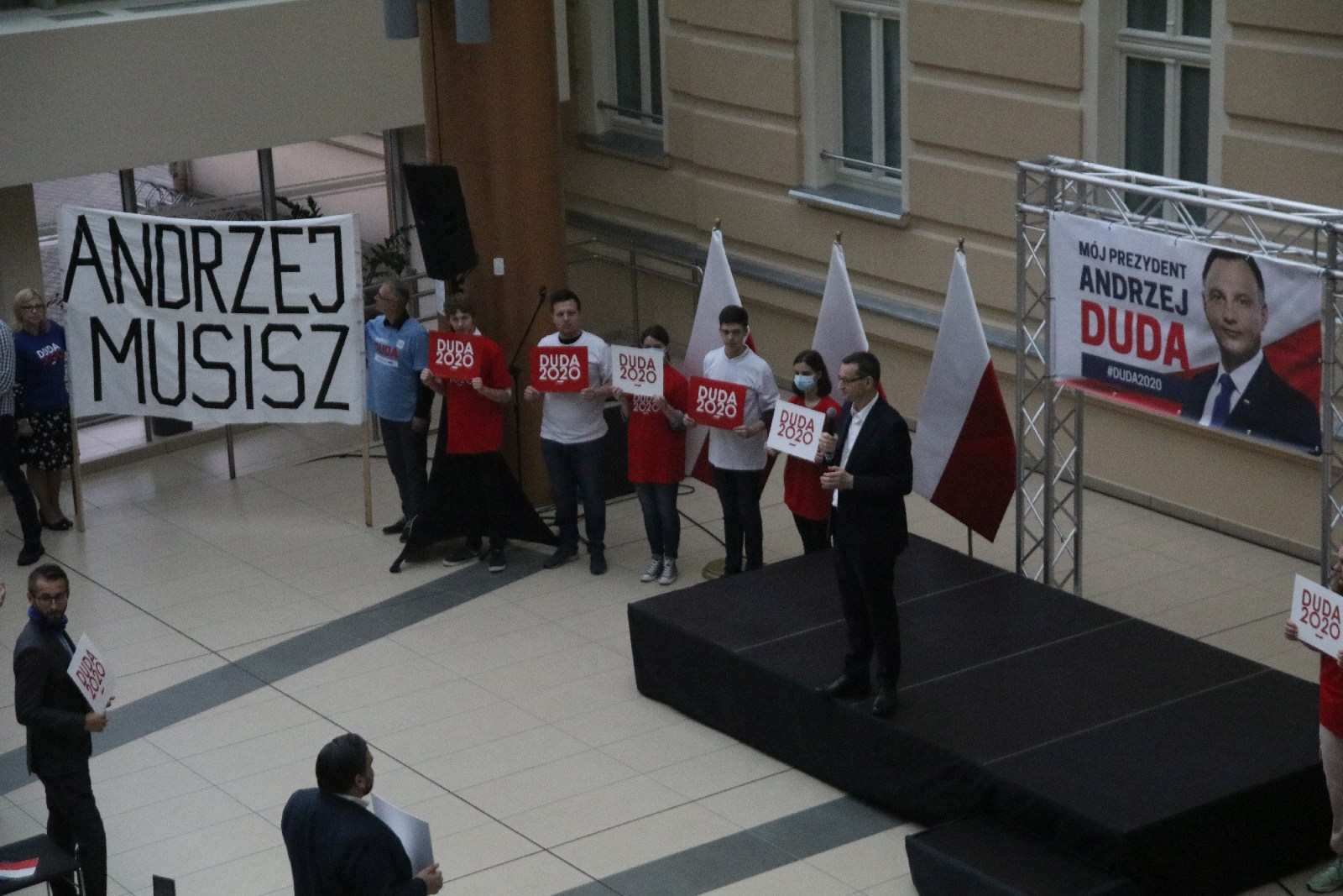 Premier Mateusz Morawiecki z krótką wizytą w Legnicy
