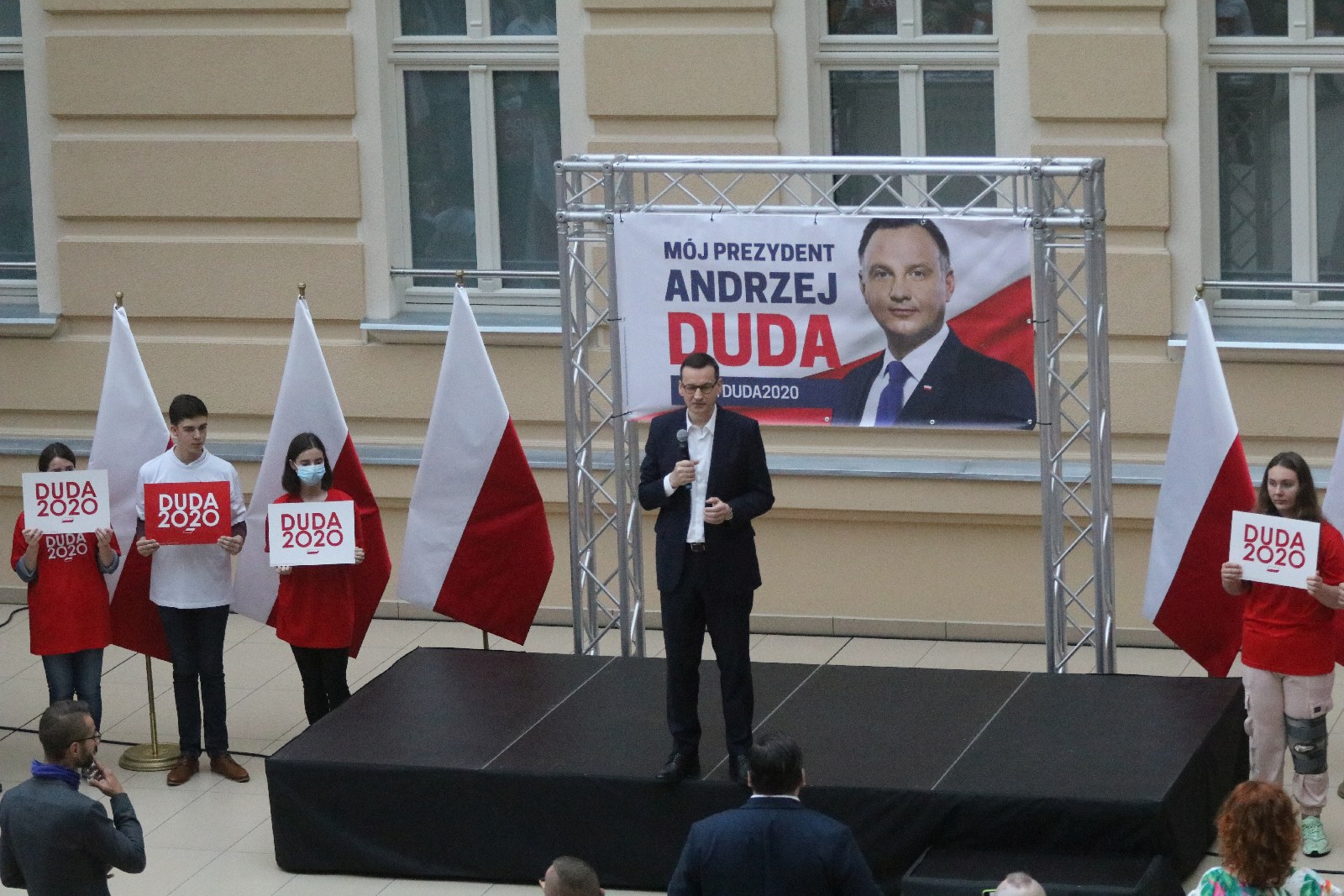 Premier Mateusz Morawiecki z krótką wizytą w Legnicy