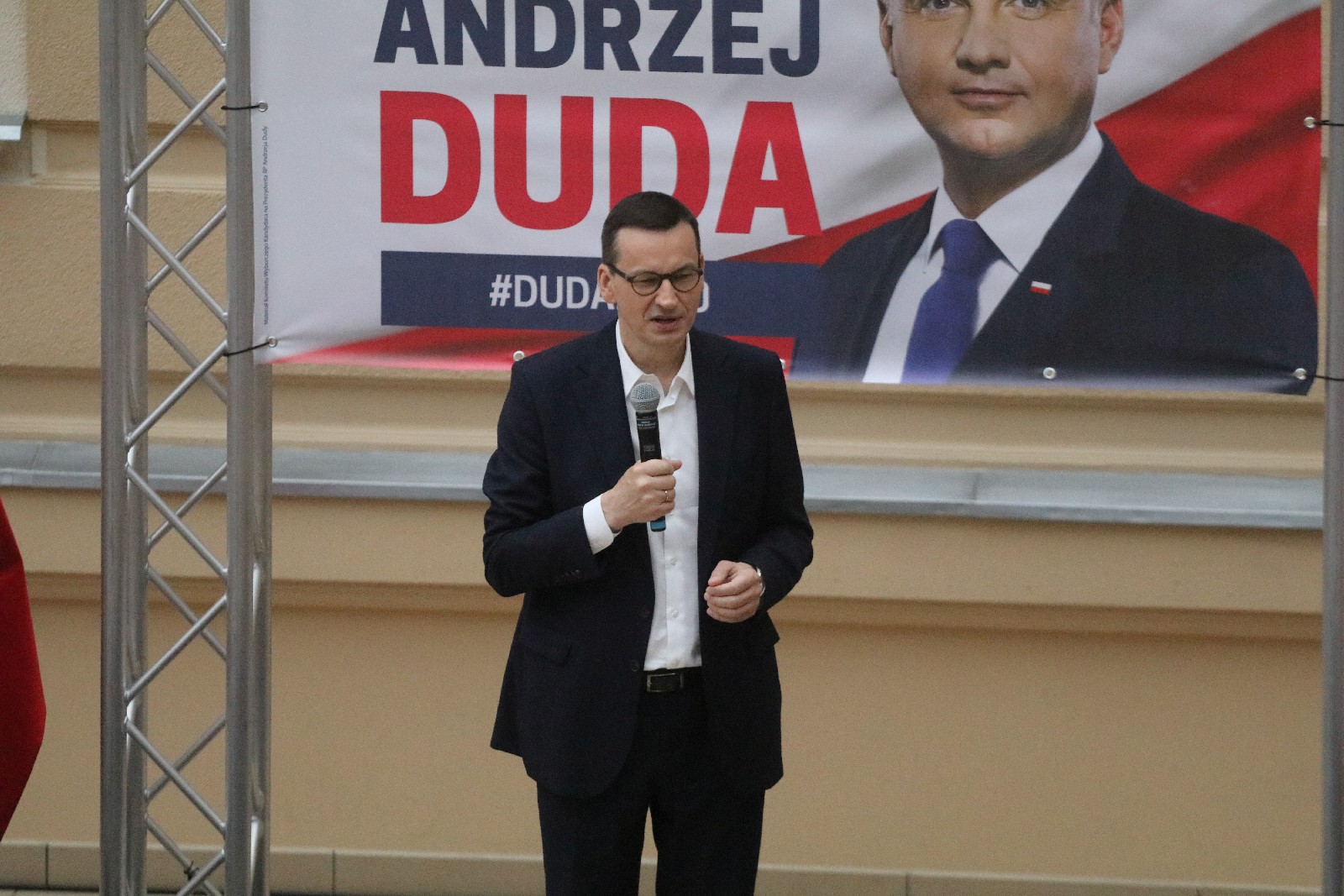 Premier Mateusz Morawiecki z krótką wizytą w Legnicy