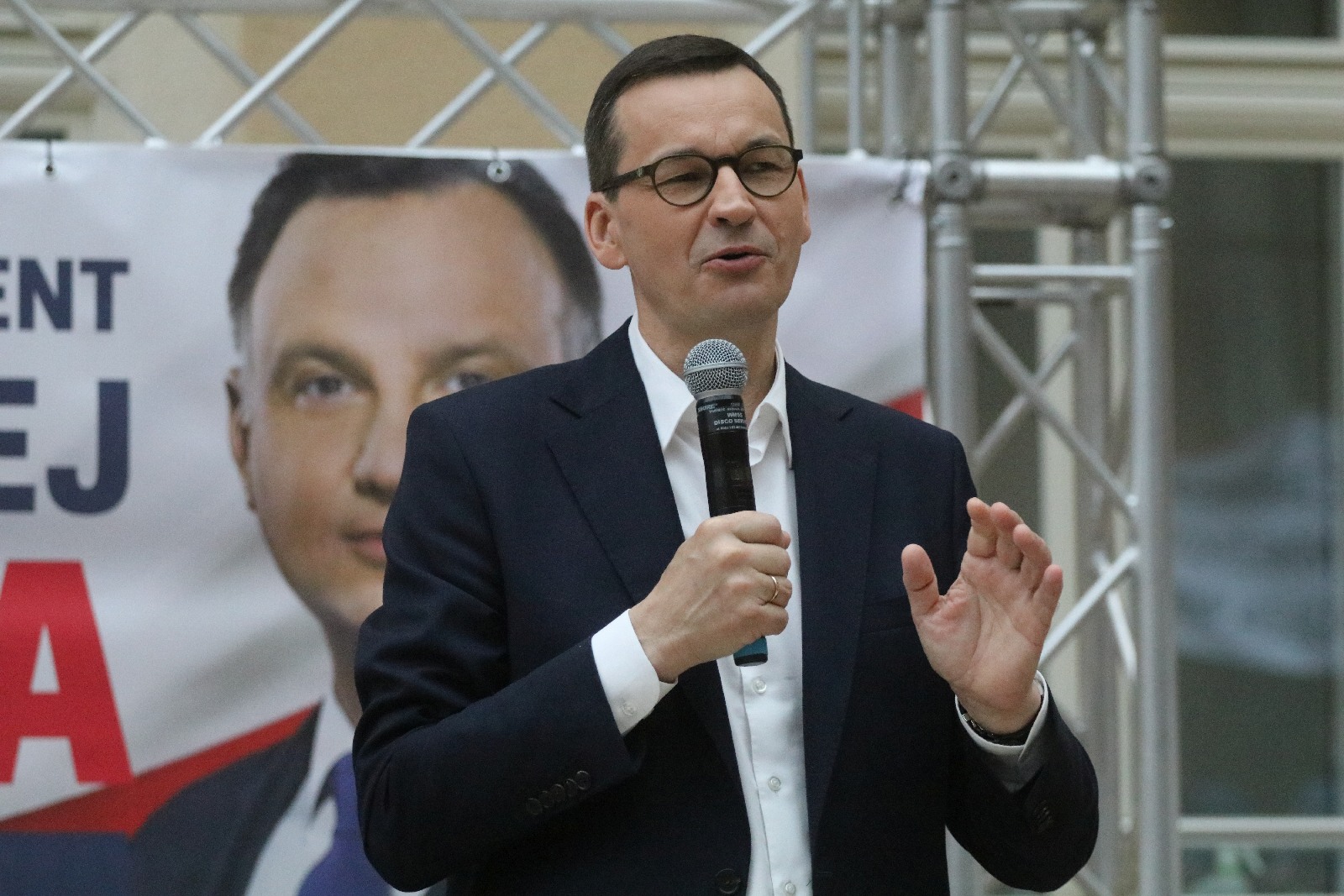 Premier Mateusz Morawiecki z krótką wizytą w Legnicy