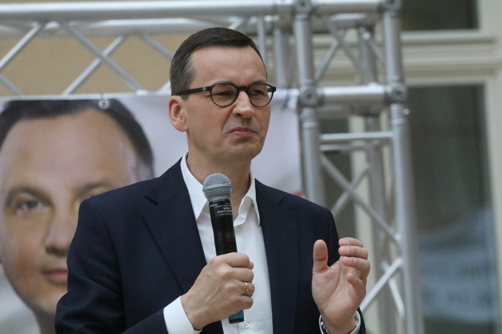 Premier Mateusz Morawiecki z krótką wizytą w Legnicy