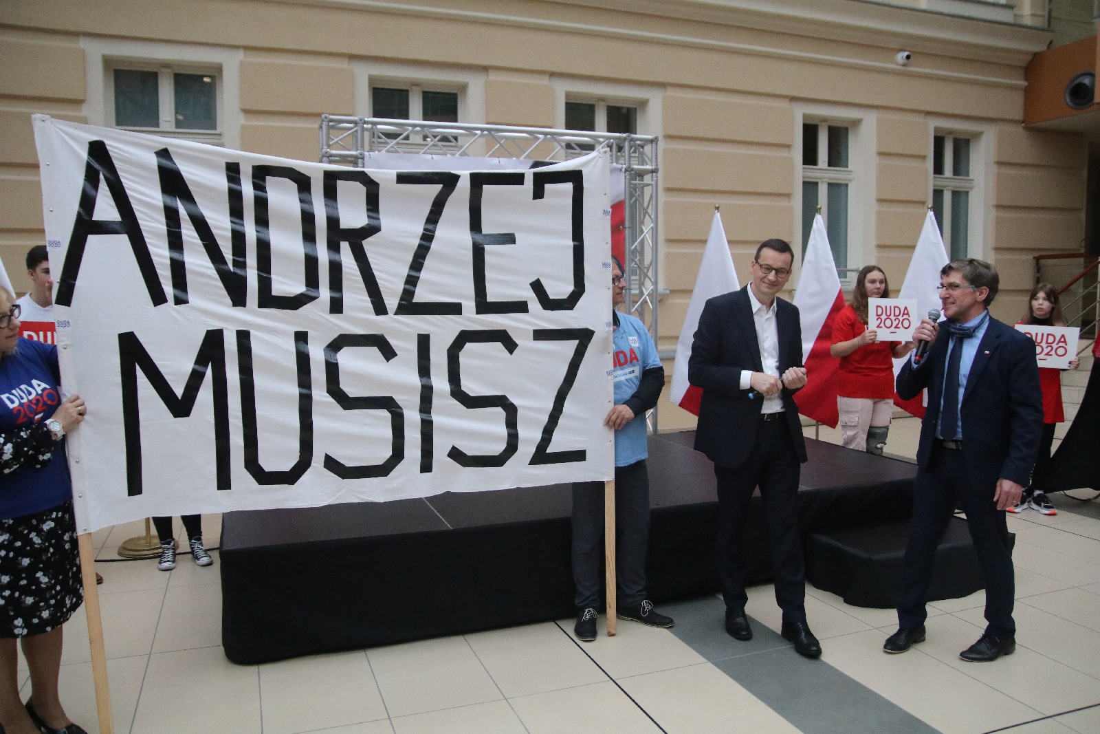 Premier Mateusz Morawiecki z krótką wizytą w Legnicy