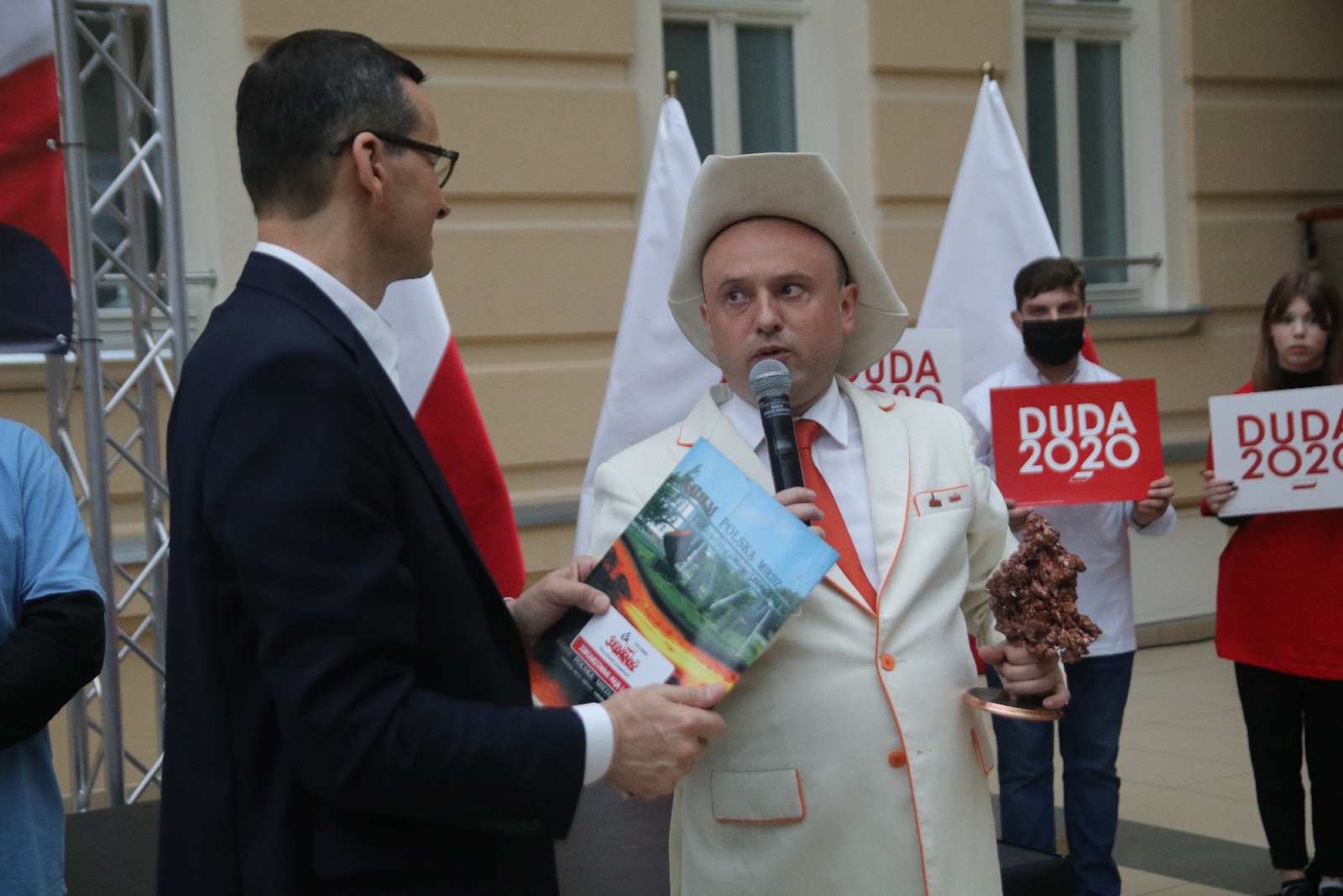 Premier Mateusz Morawiecki z krótką wizytą w Legnicy