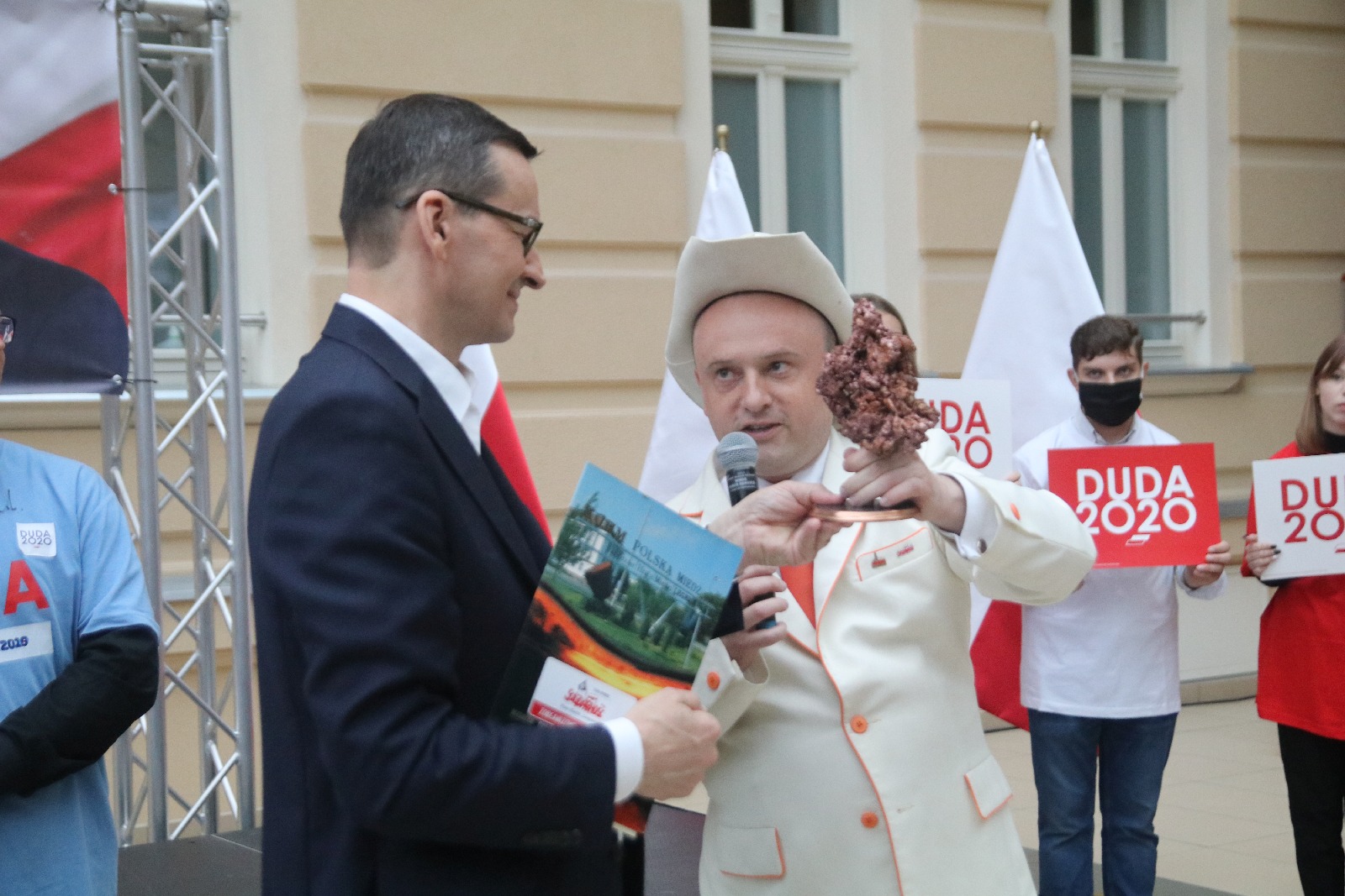 Premier Mateusz Morawiecki z krótką wizytą w Legnicy