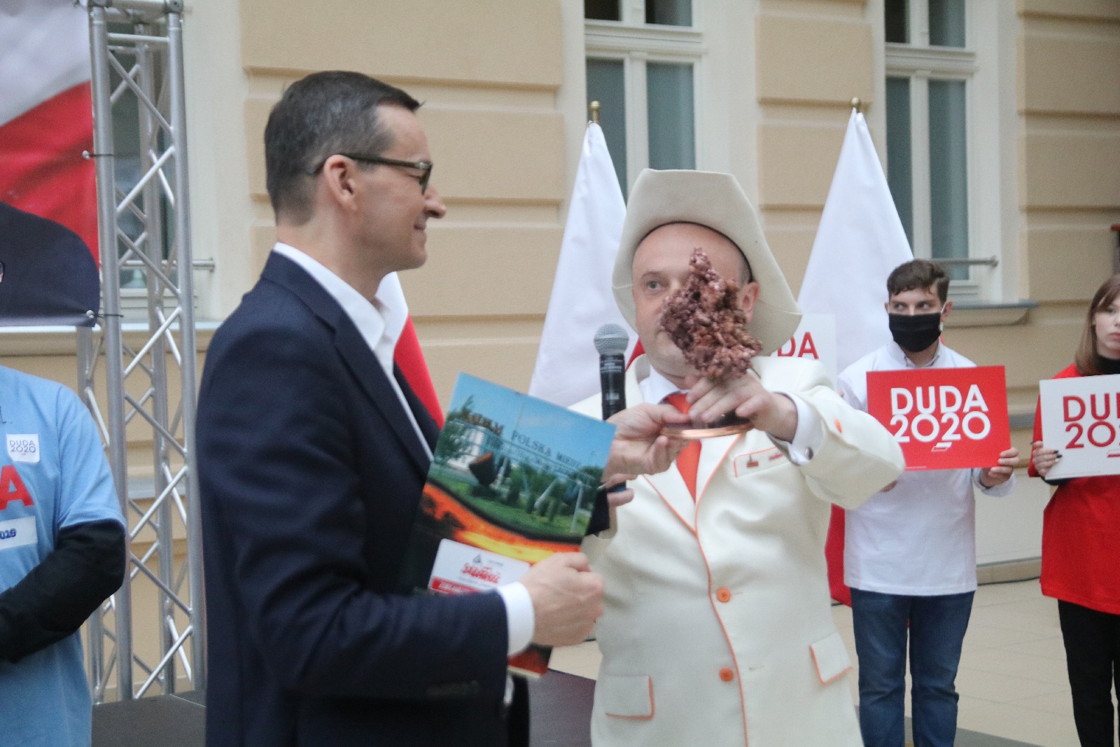 Premier Mateusz Morawiecki z krótką wizytą w Legnicy