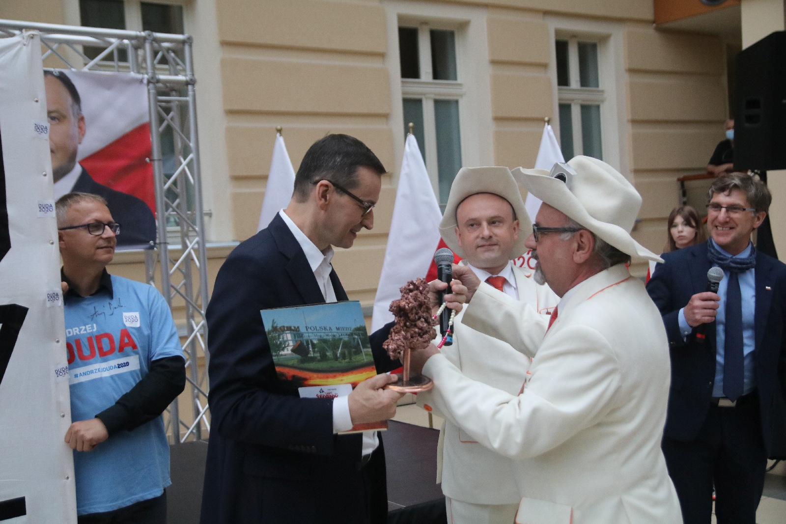 Premier Mateusz Morawiecki z krótką wizytą w Legnicy