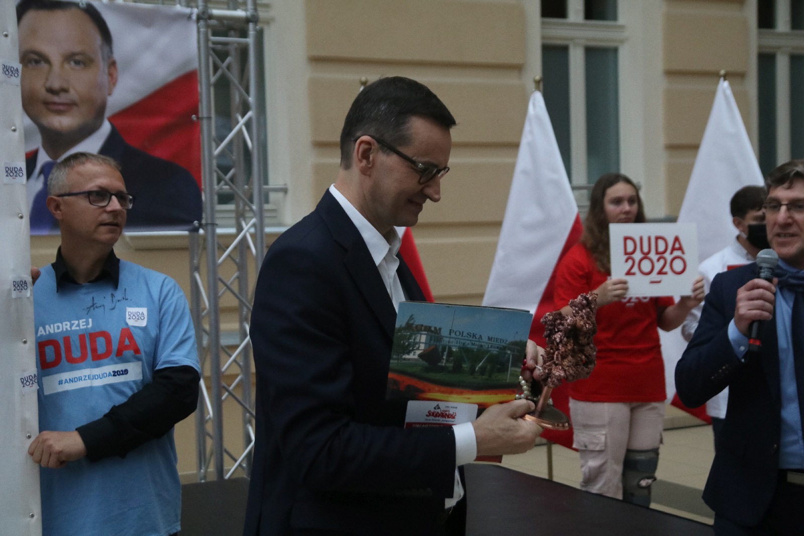 Premier Mateusz Morawiecki z krótką wizytą w Legnicy