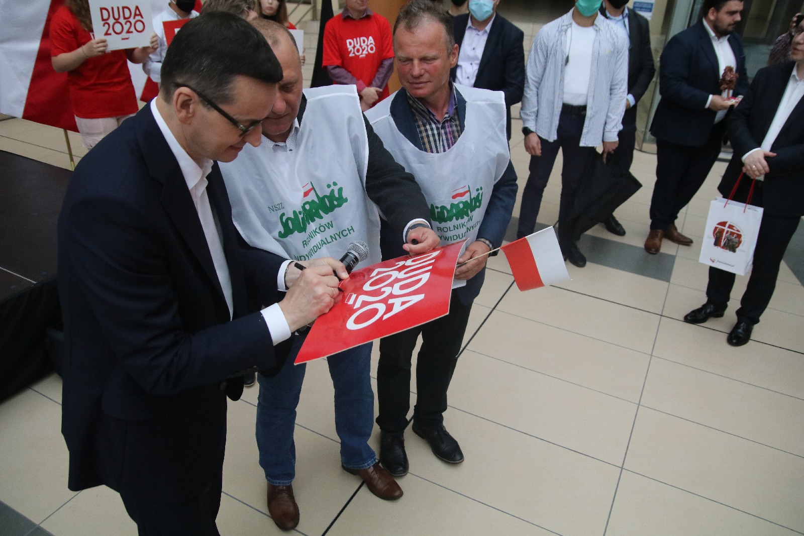 Premier Mateusz Morawiecki z krótką wizytą w Legnicy