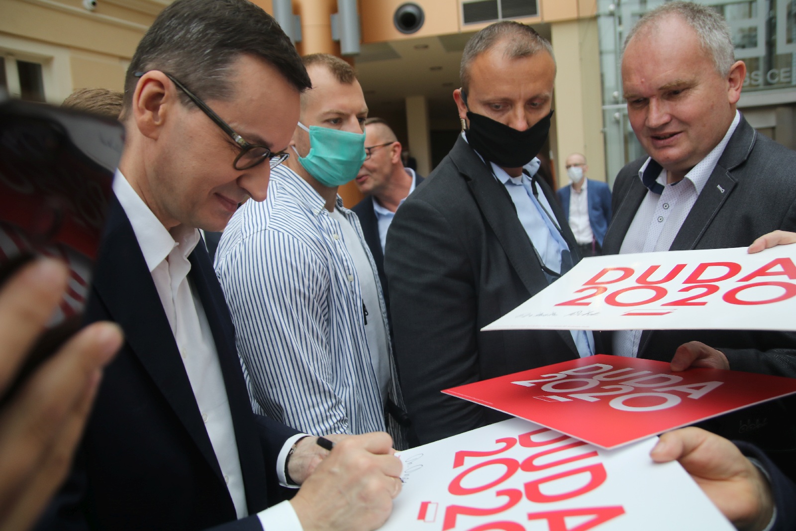 Premier Mateusz Morawiecki z krótką wizytą w Legnicy