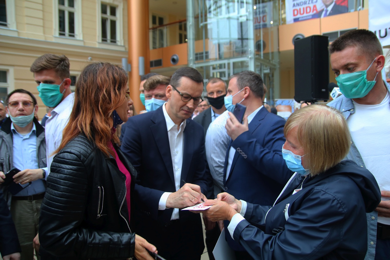Premier Mateusz Morawiecki z krótką wizytą w Legnicy