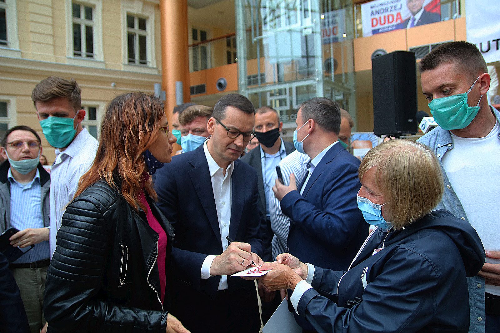 Premier Mateusz Morawiecki z krótką wizytą w Legnicy