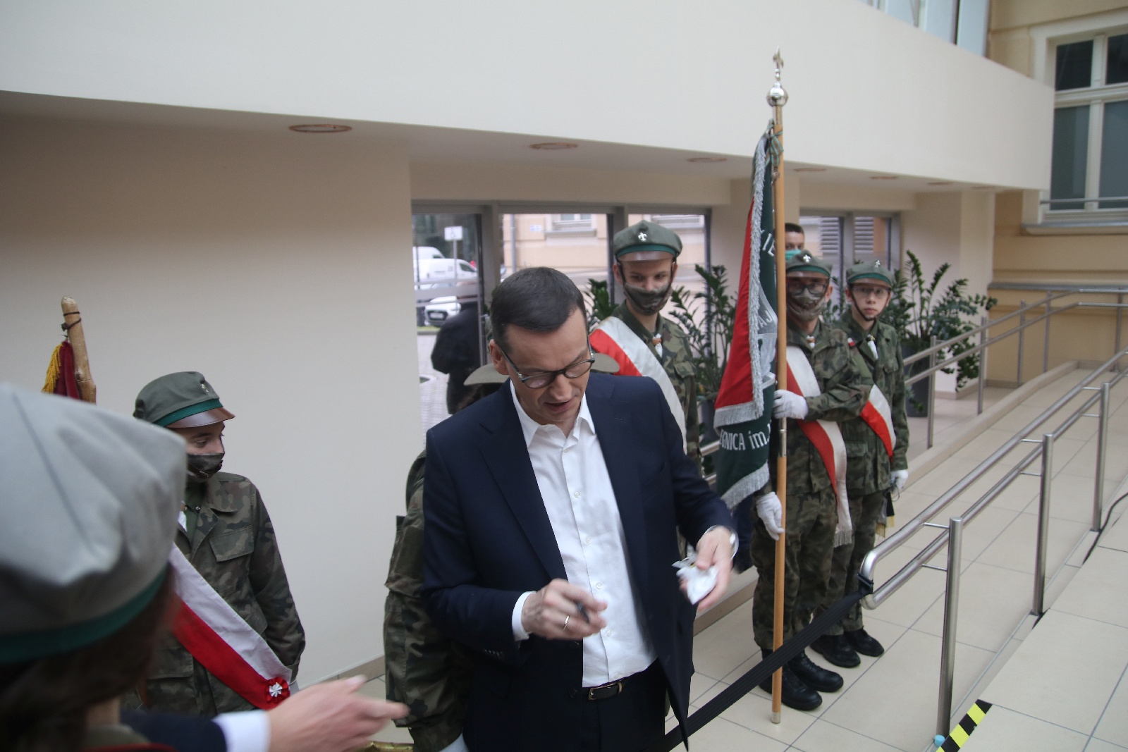 Premier Mateusz Morawiecki z krótką wizytą w Legnicy
