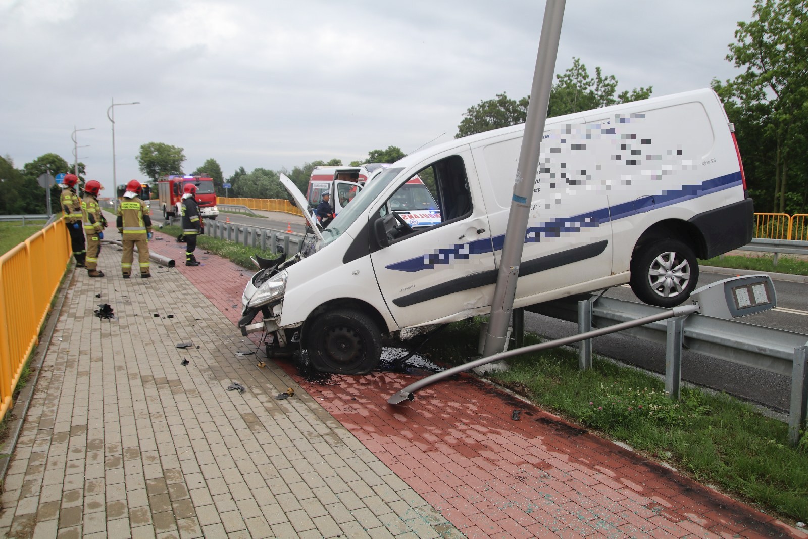 Wypadek na alei 100-lecia Odzyskania Niepodległości